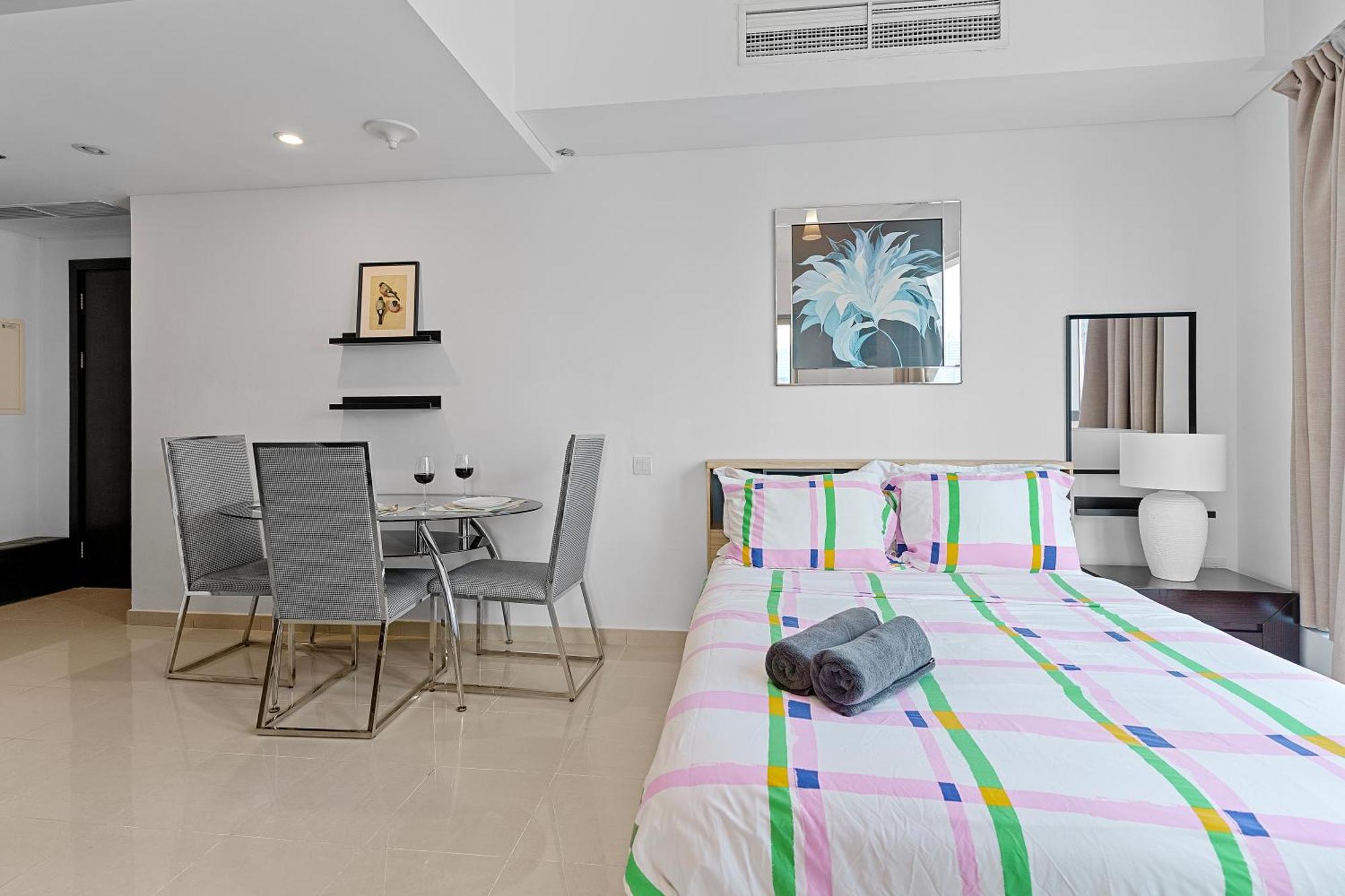 Cozy Marina View With Modern Gym & Pool, Steps To & Metro Appartement Dubai