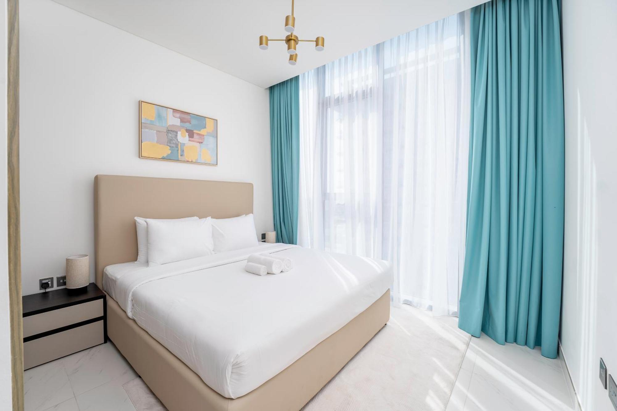 Bookable - District One, Crystal Lagos - 2 Bedroom With Study *