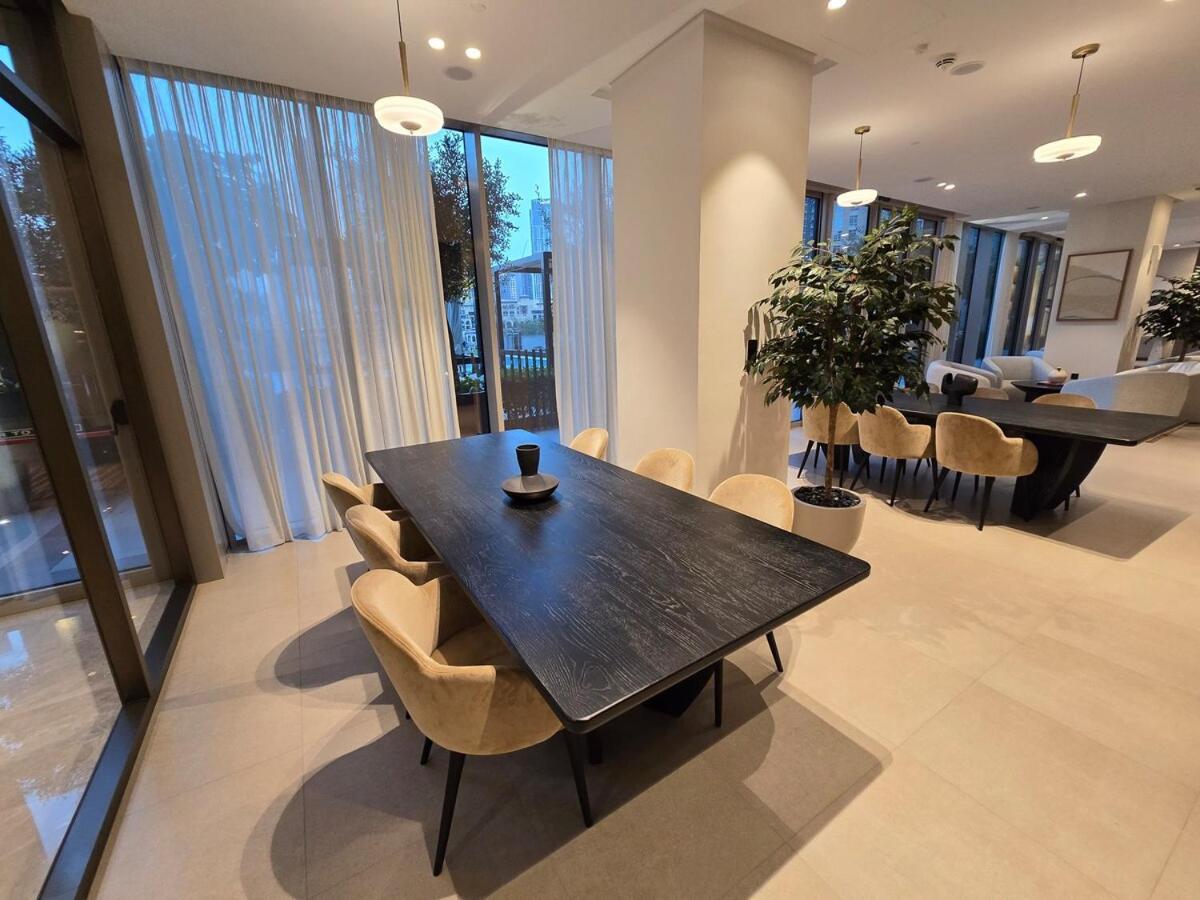 Grande 303 - 2-bedroom Luxury With Burj Khalifa And Opera Views Appartement Dubaï