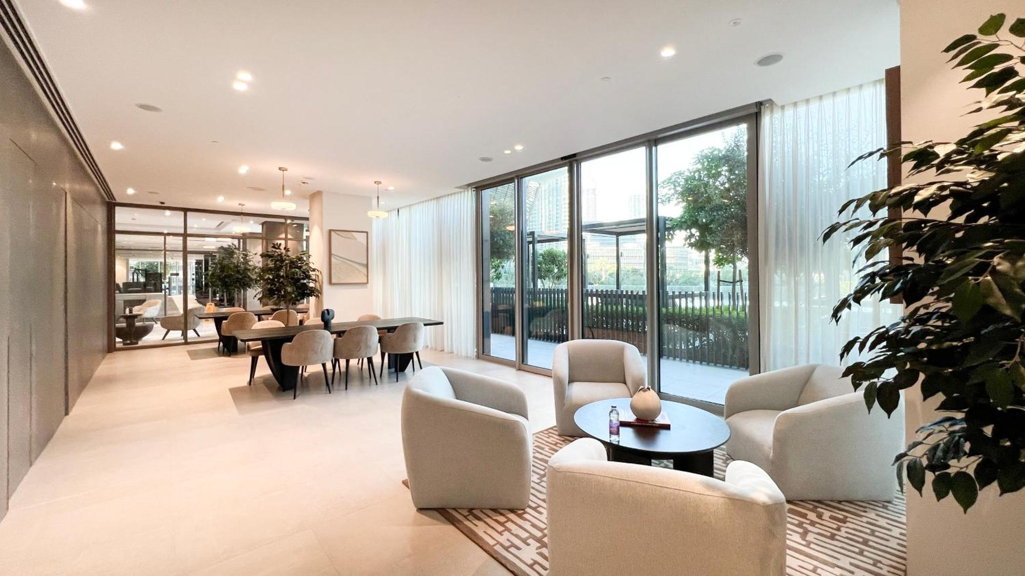Grande 1 Bedroom With Amazing Pool, Gym And Location * Dubaï
