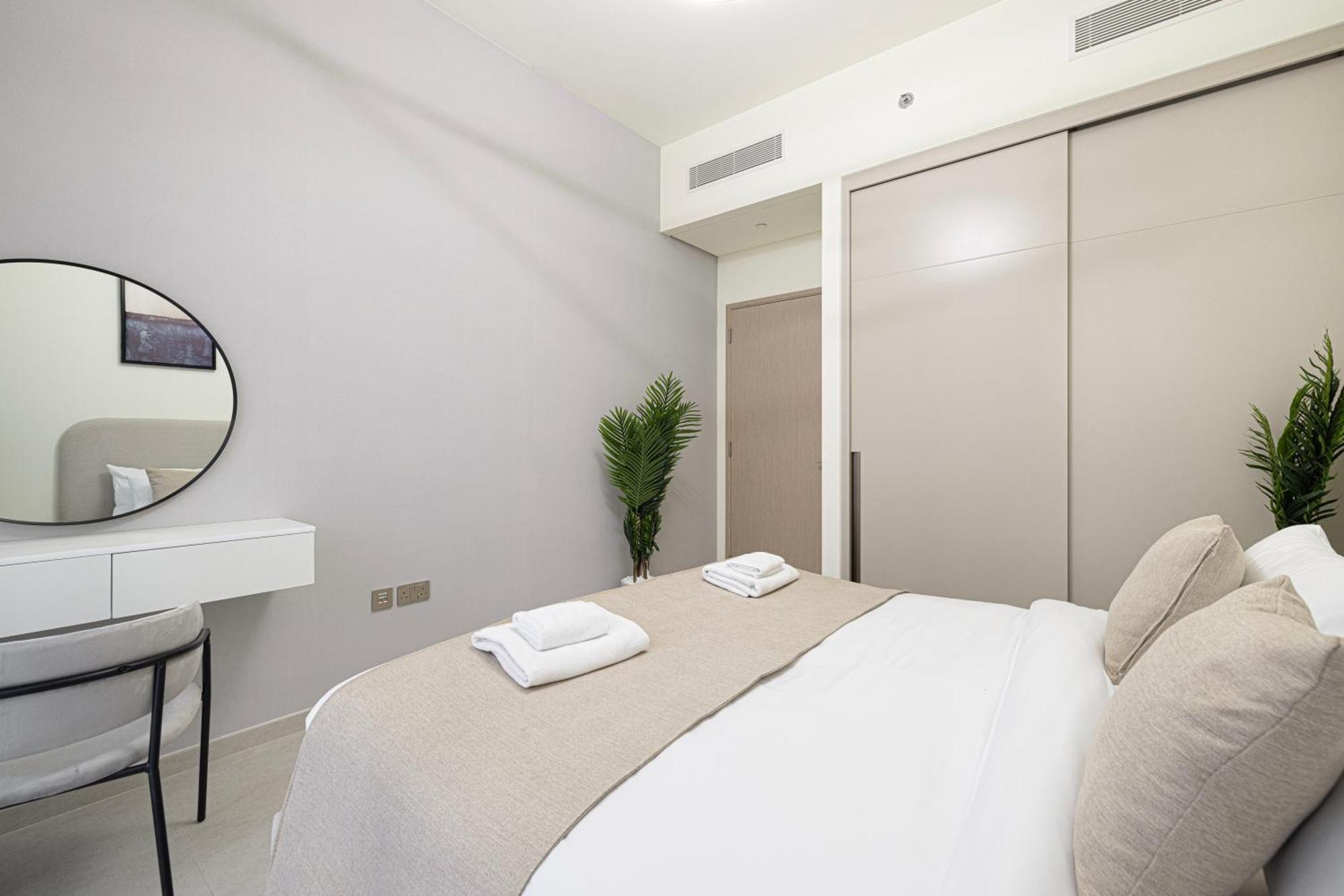 Grande 1 Bedroom With Amazing Pool, Gym And Location Appartement Dubaï