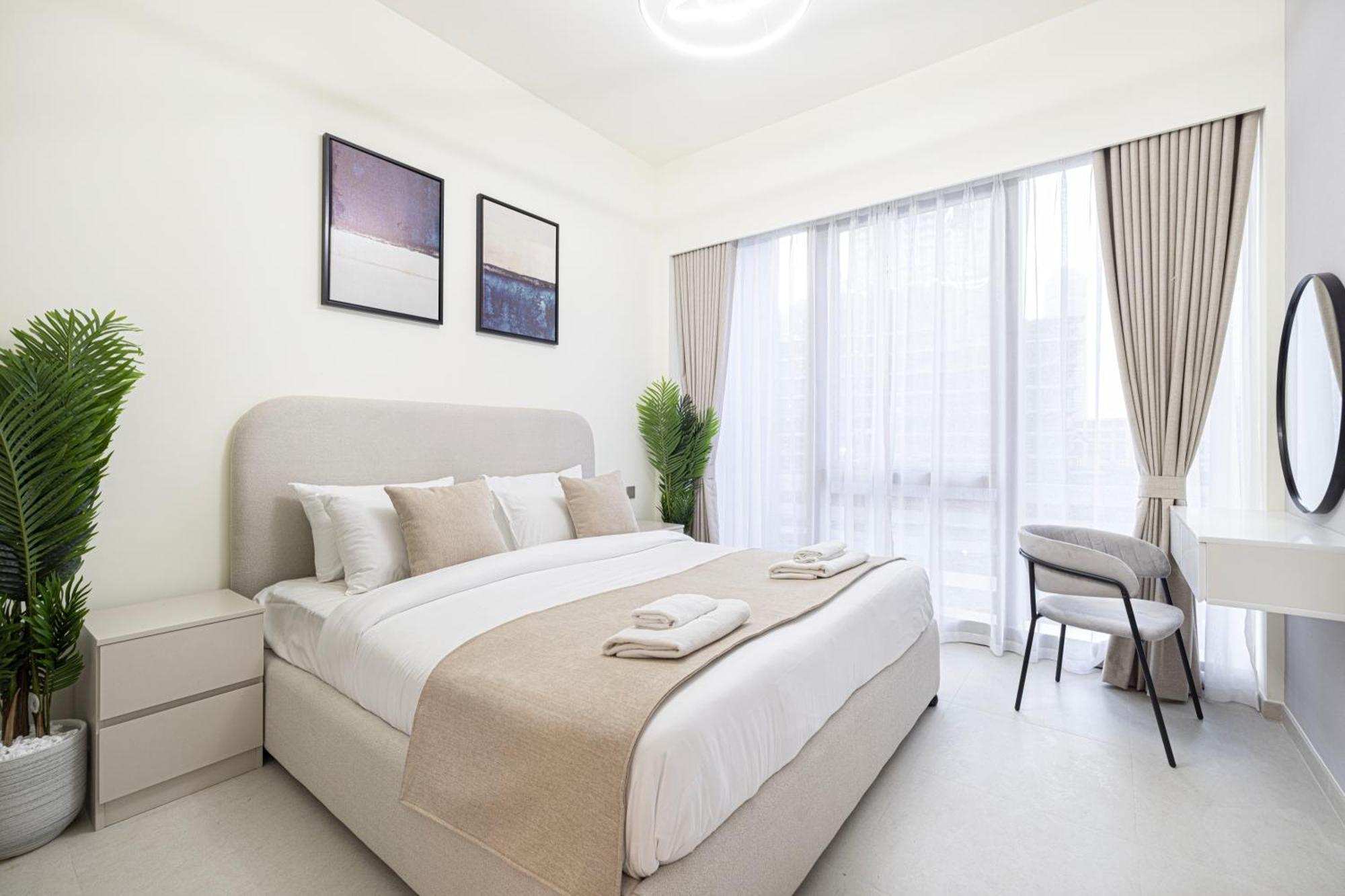 Grande 1 Bedroom With Amazing Pool, Gym And Location Apartament Dubai