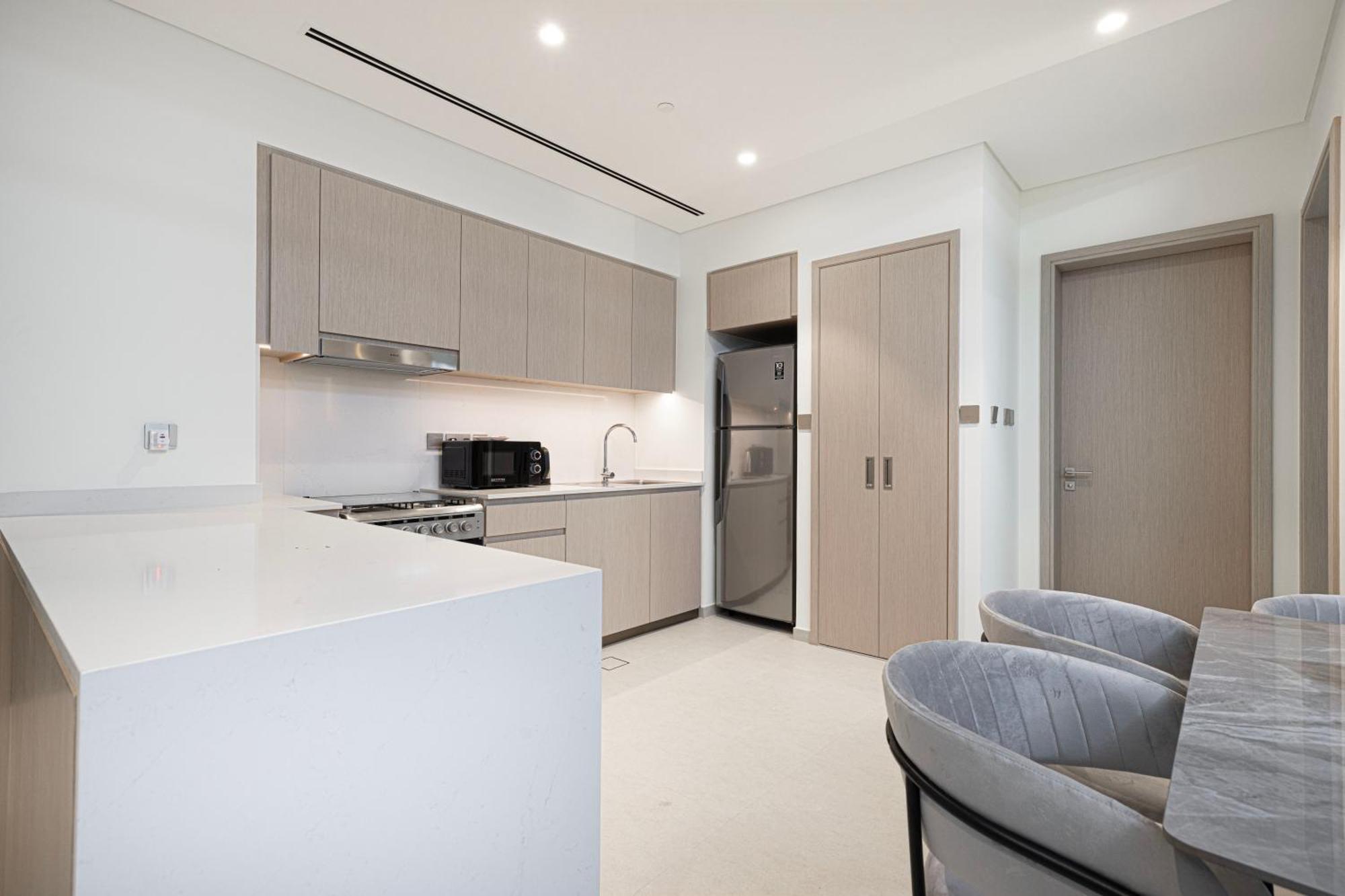 Appartement Grande 1 Bedroom With Amazing Pool, Gym And Location *