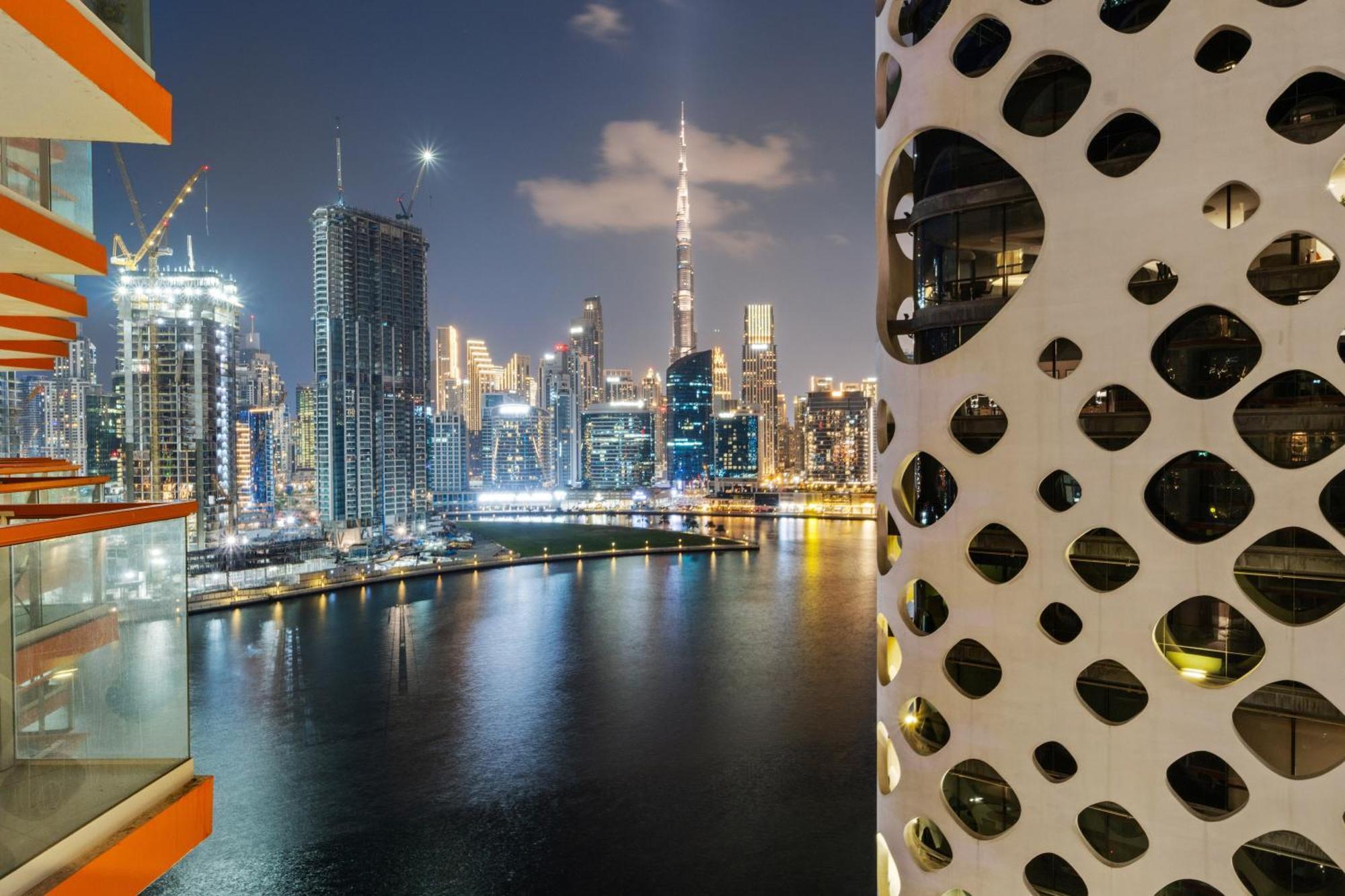 Luxurious 1br With Canal & Burj Khalifa View! Apartamento