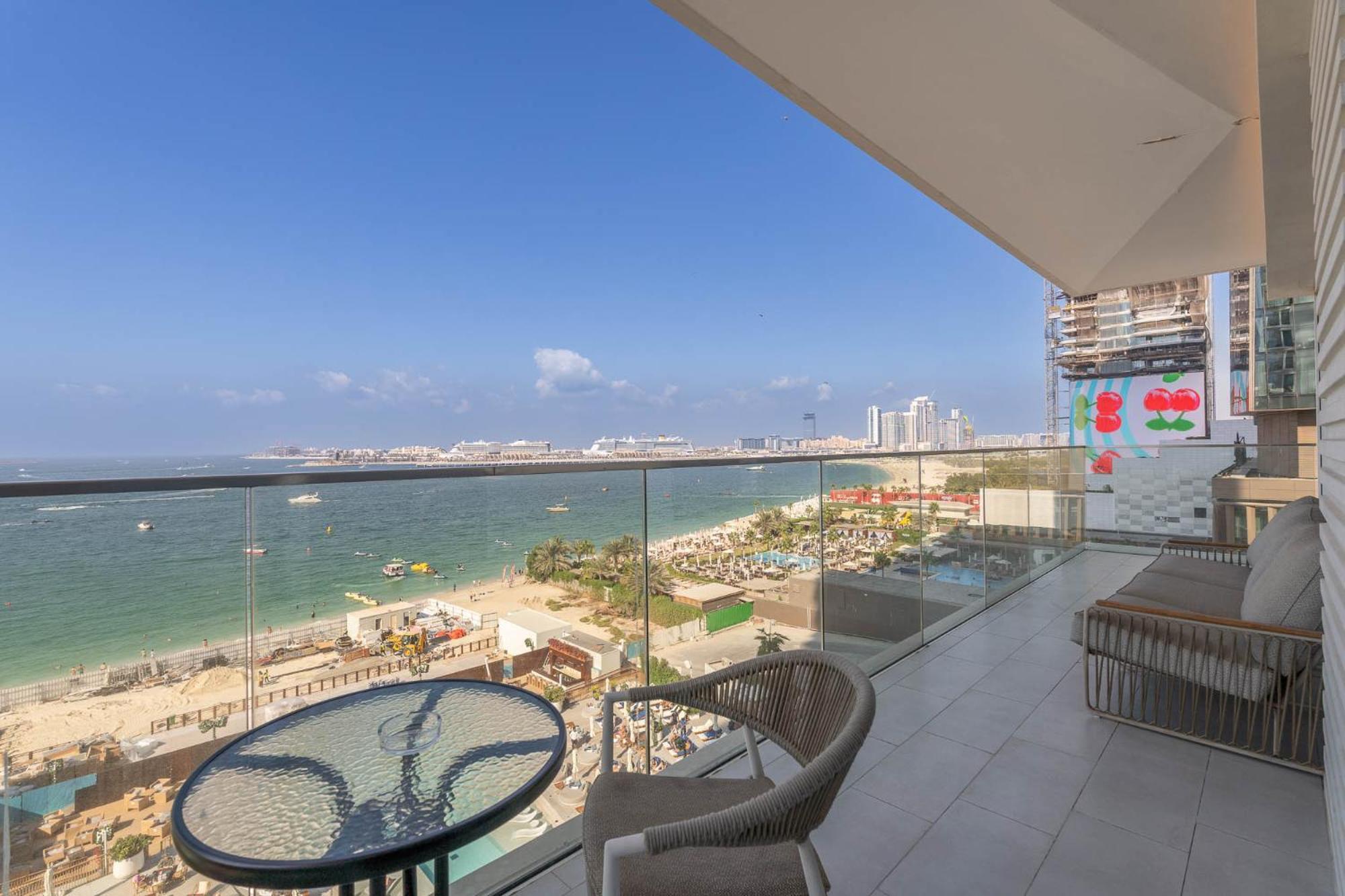 Beautiful 2 Bedroom Sea Views At La Vie Jbr * Dubaï