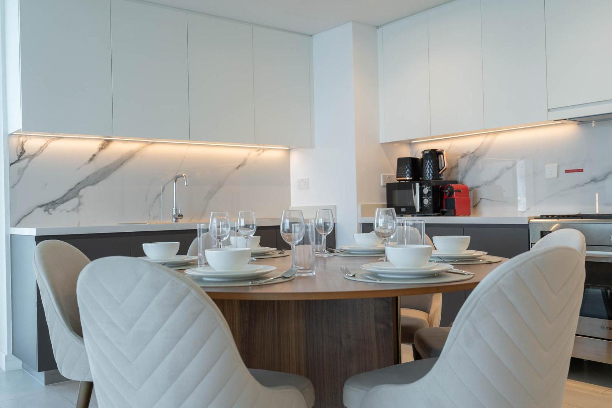 Beautiful 2 Bedroom Sea Views At La Vie Jbr * Dubaï