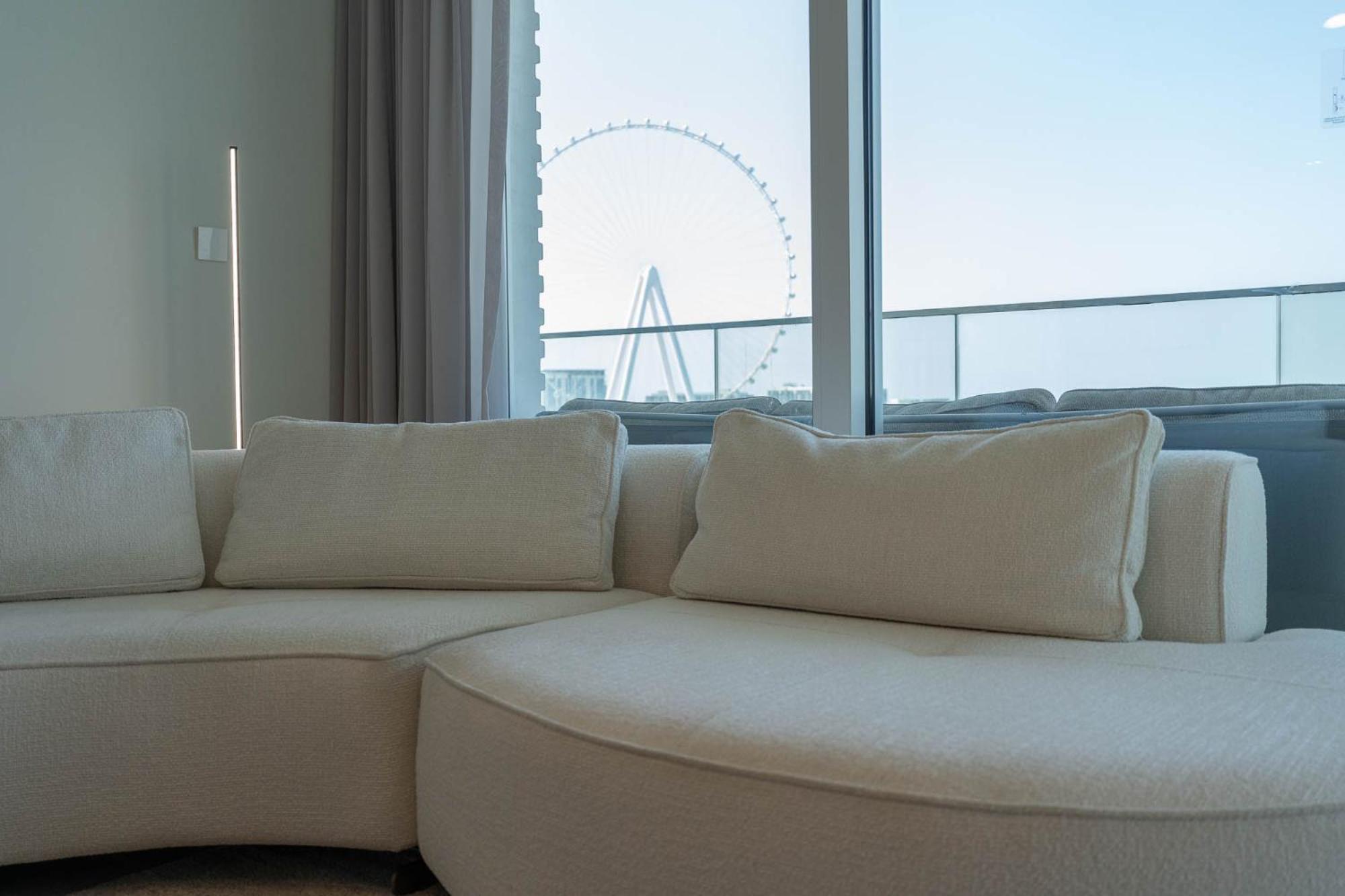 Beautiful 2 Bedroom Sea Views At La Vie Jbr * Dubaï