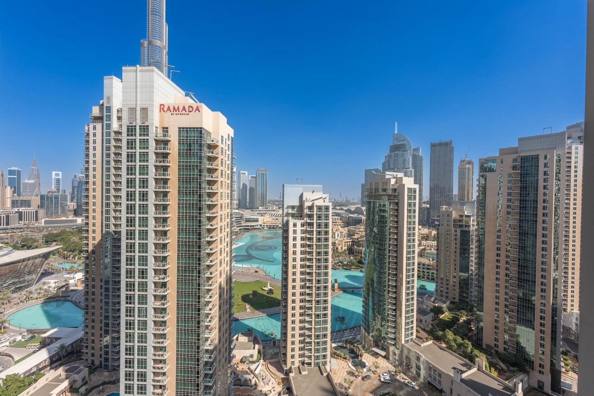 Modernized 2 Bedroom In Downtown And Sleeps 6 Appartement