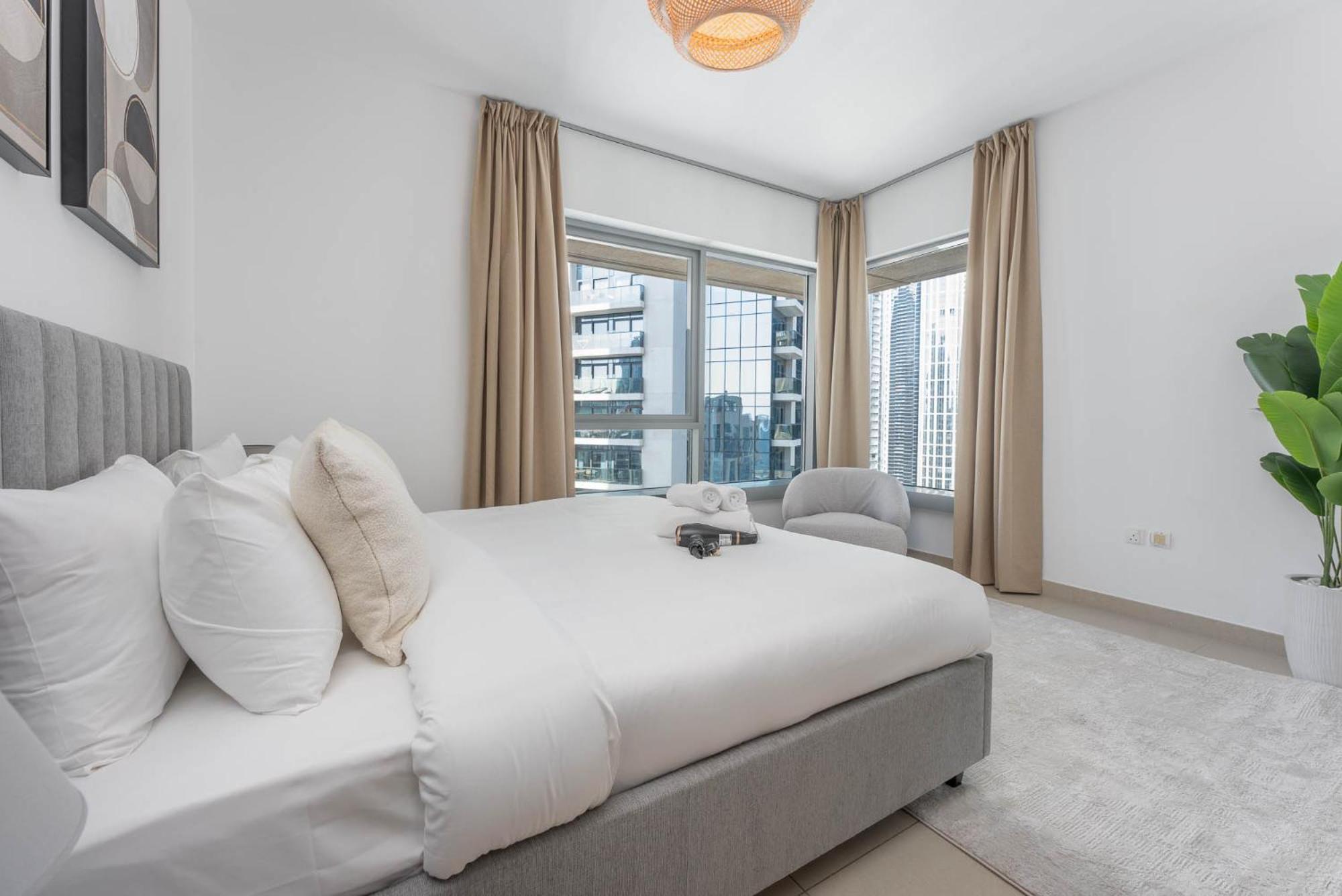 Modernized 2 Bedroom In Downtown And Sleeps 6