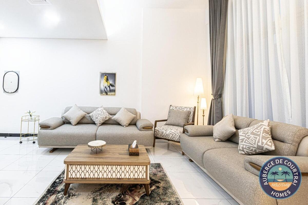 2br Duplex Stunning Views,near Circle Mall & Park Appartement *