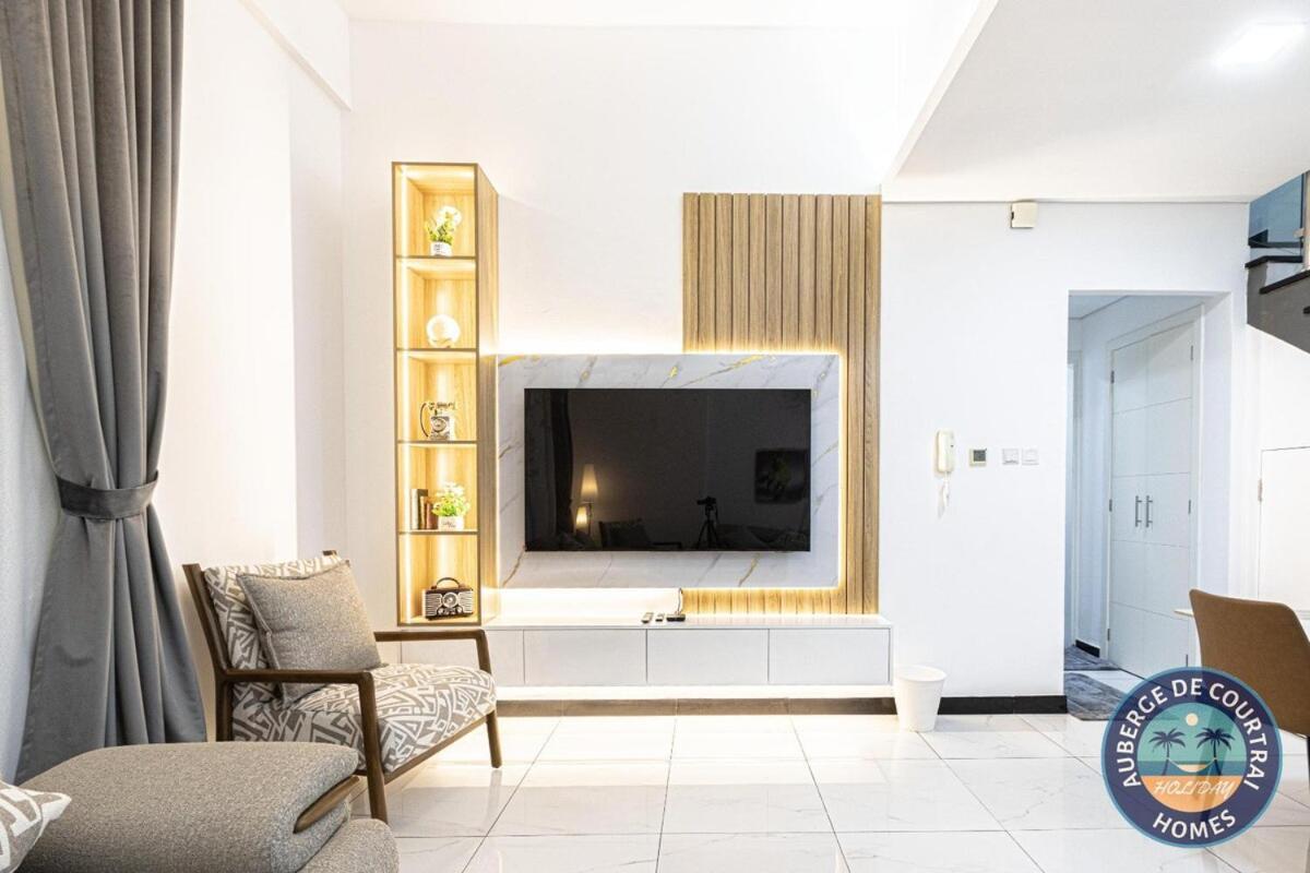 2br Duplex Stunning Views,near Circle Mall & Park Appartement Dubaï