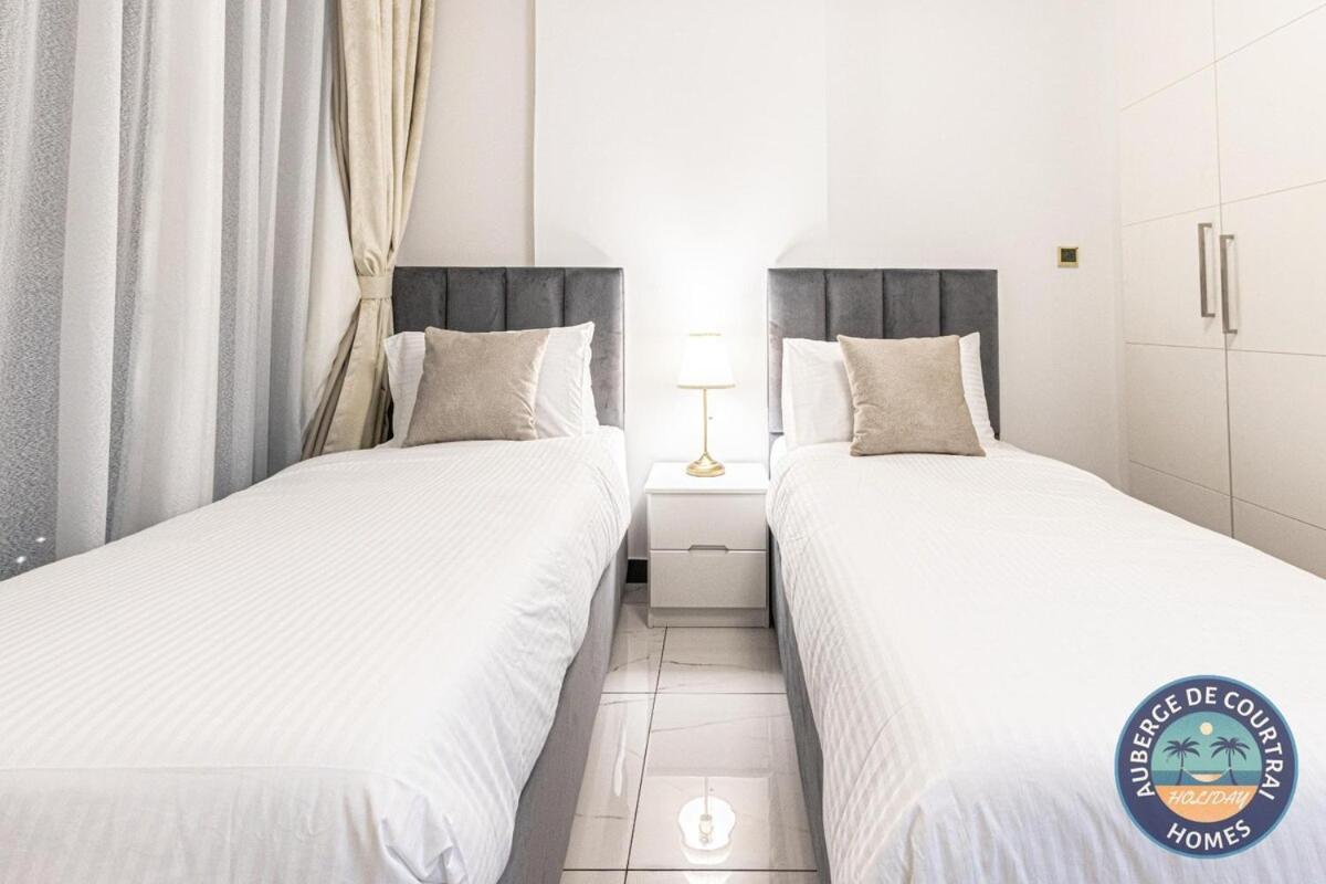 2br Duplex Stunning Views,near Circle Mall & Park Appartement