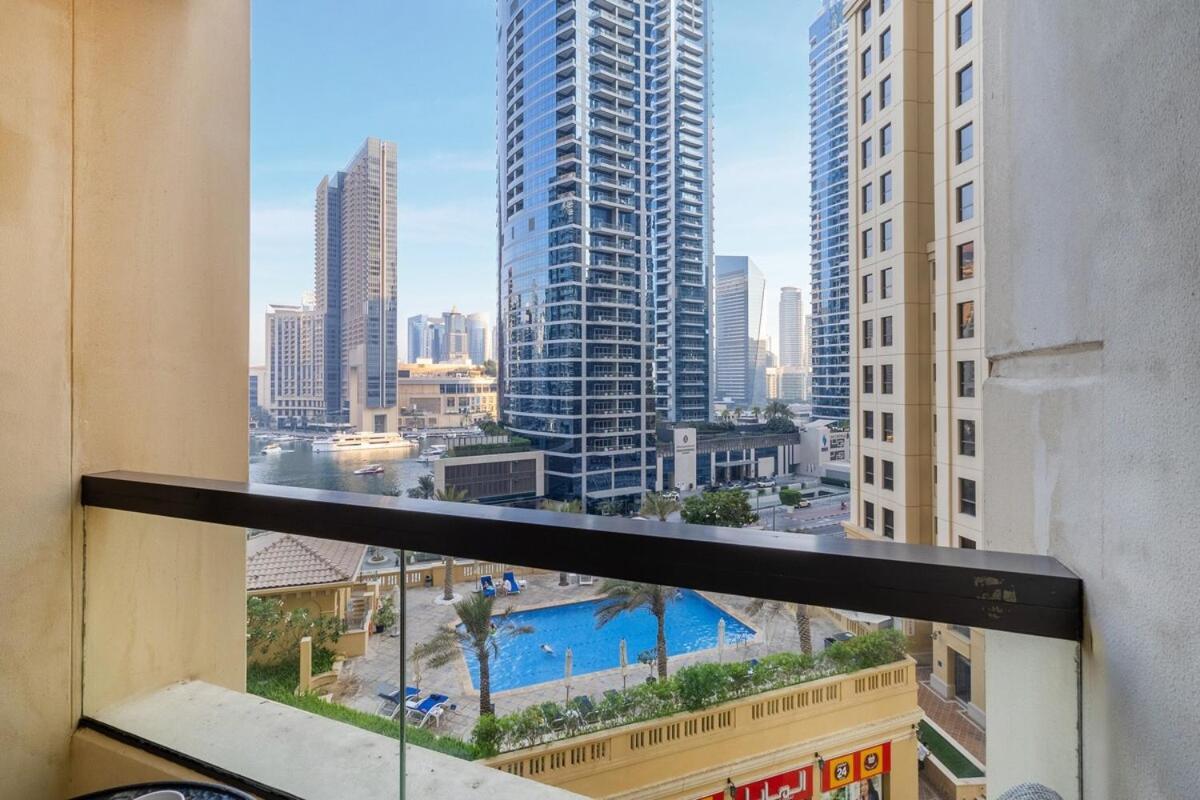 Luxurious 4br In Jbr 5 Mins Walk To & Tram *