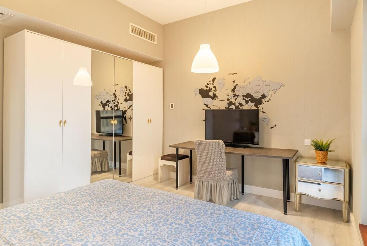 Appartement Luxurious 4br In Jbr 5 Mins Walk To & Tram