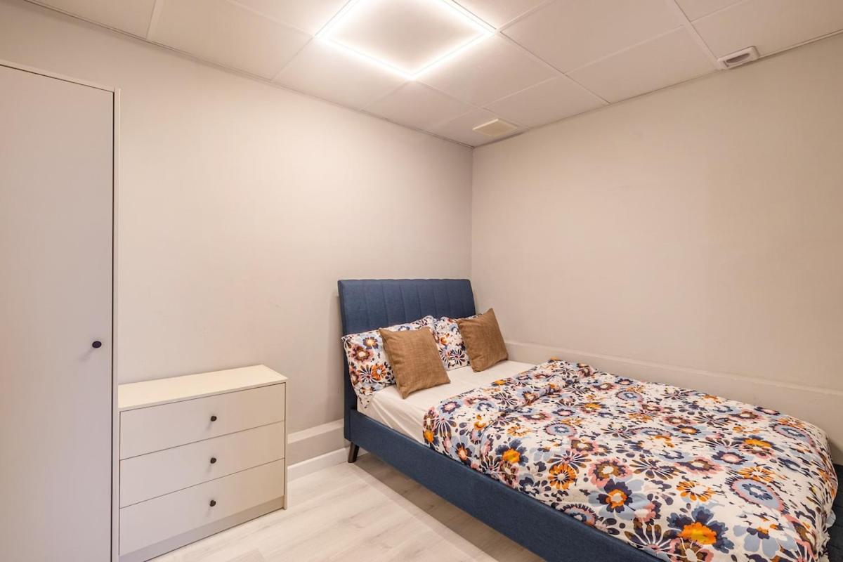 Appartement Luxurious 4br In Jbr 5 Mins Walk To & Tram *