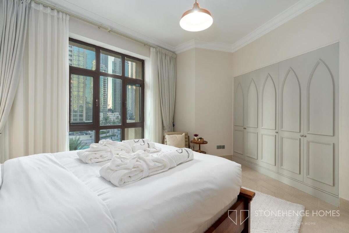 Lejlighed Lux 1 Bedroom Apartment Steps Away From Burj Khalifa & Dubai Mall *