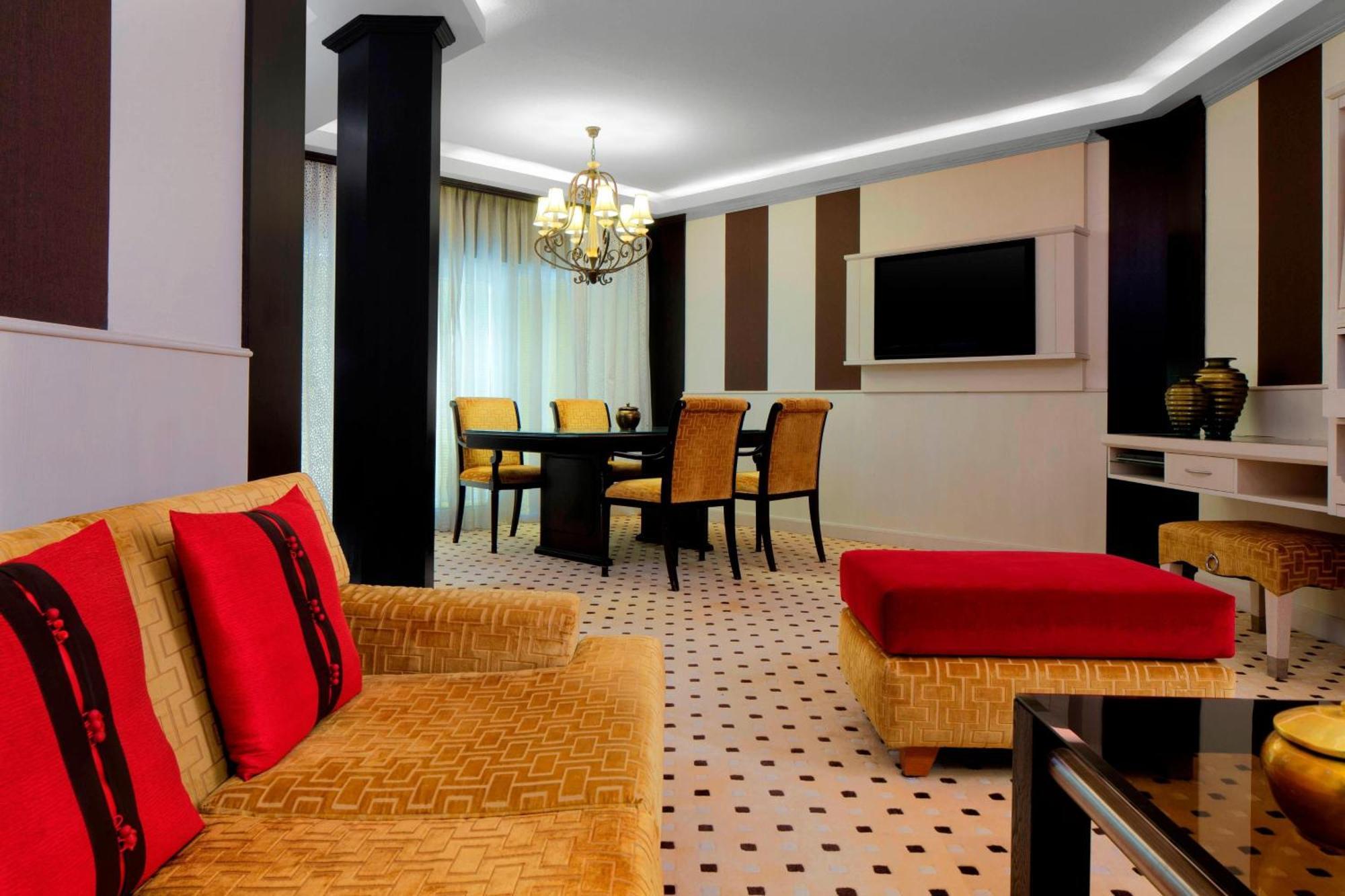 Le Meridien & Conference Centre Dubái