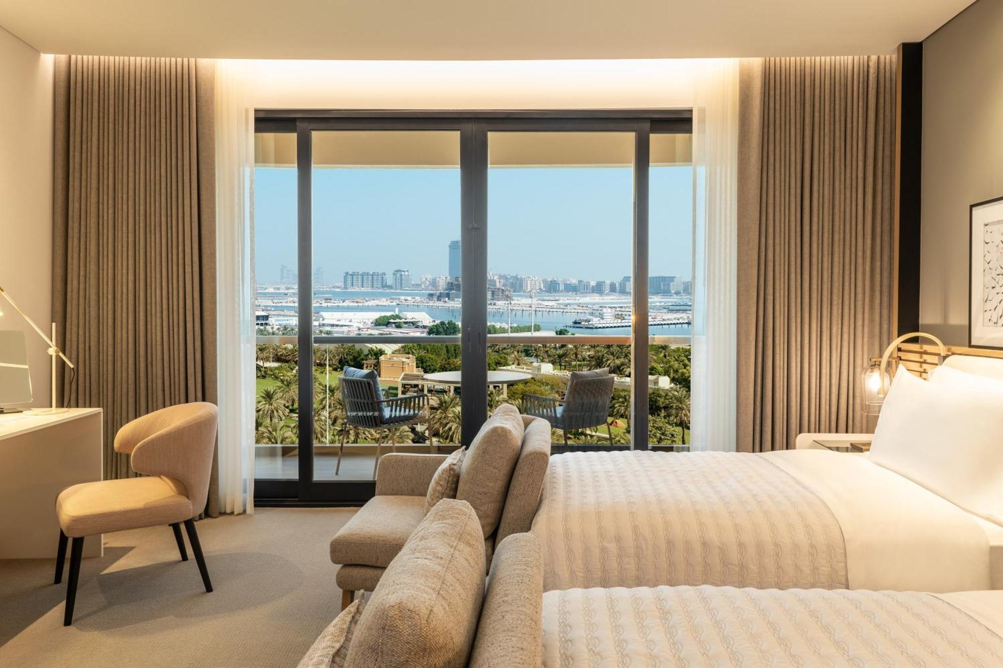 Resort Le Royal Meridien &