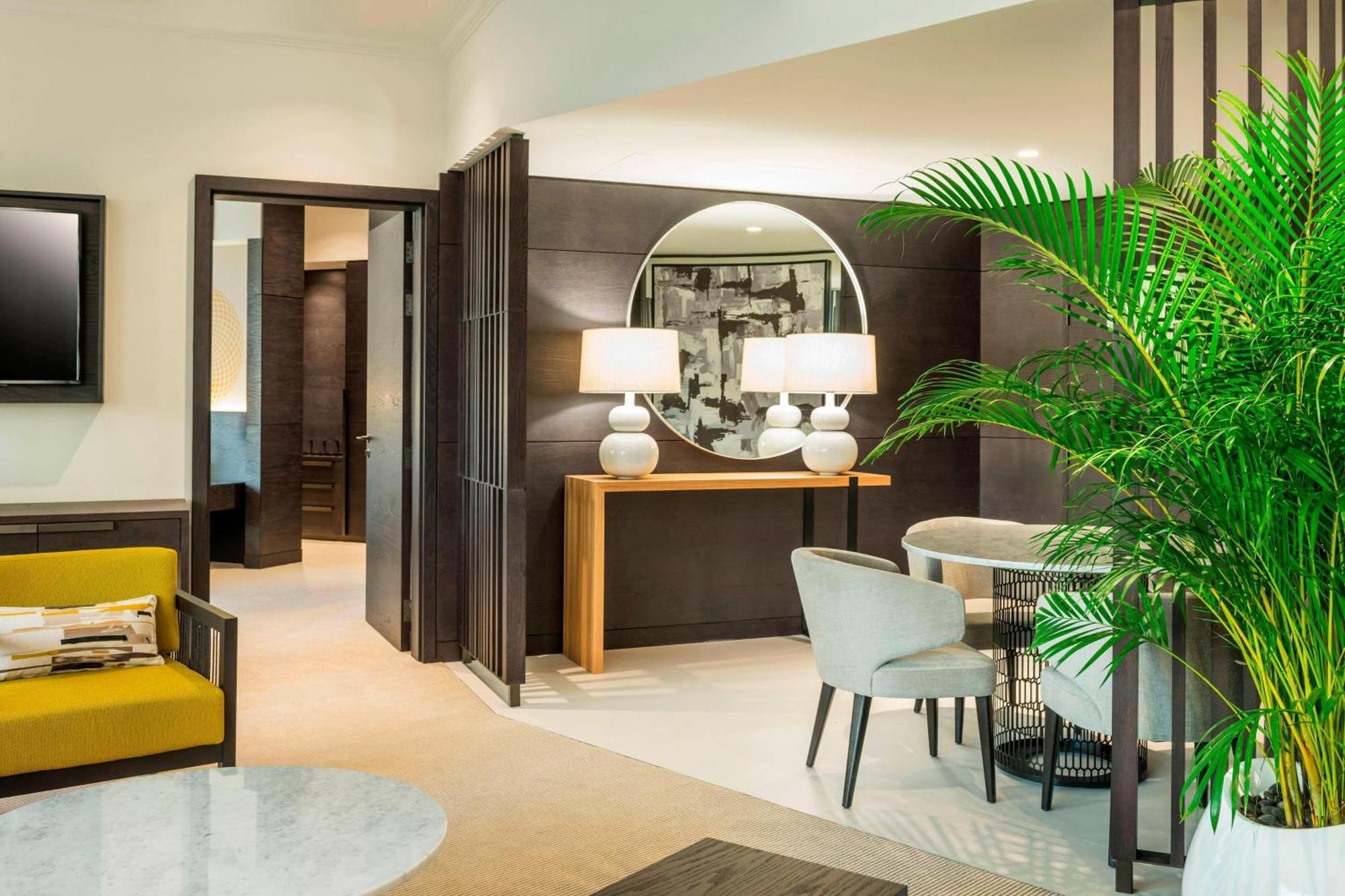 Le Royal Meridien & Resort 5*