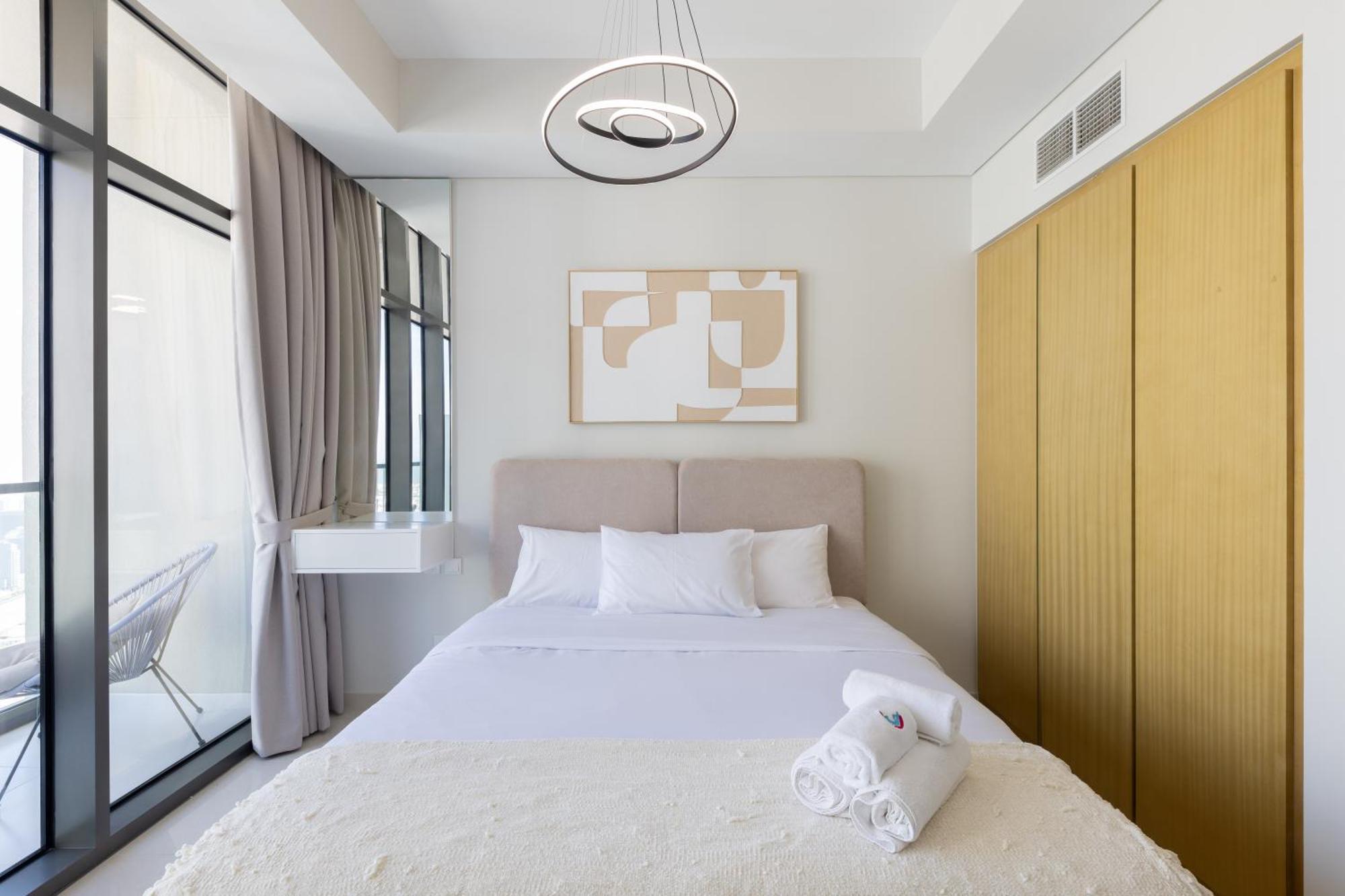 Stylish On 58th Floor With Stunning Views In Appartement