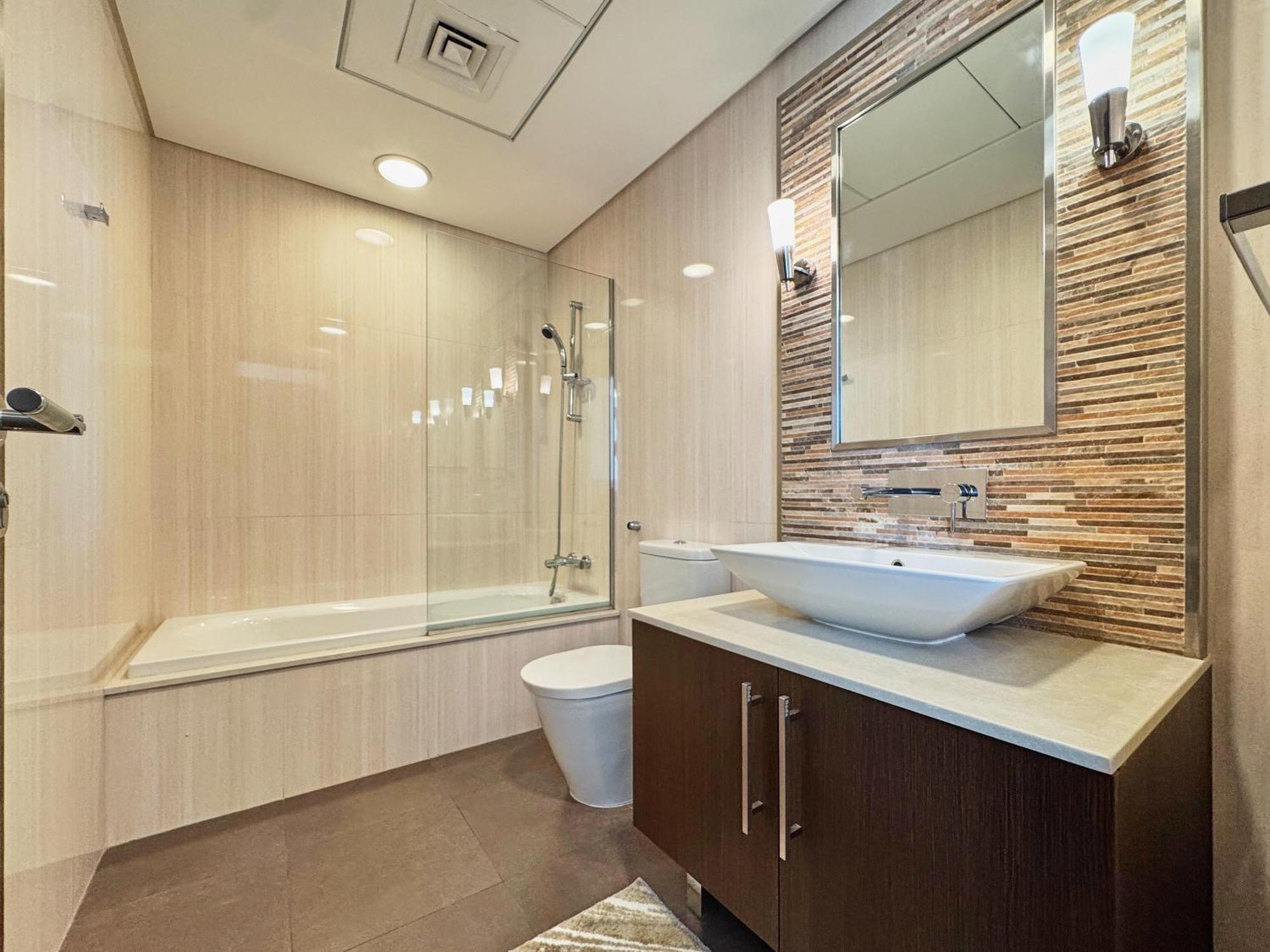 Luxurious 2br Duplex In Prestigious Difc Appartement