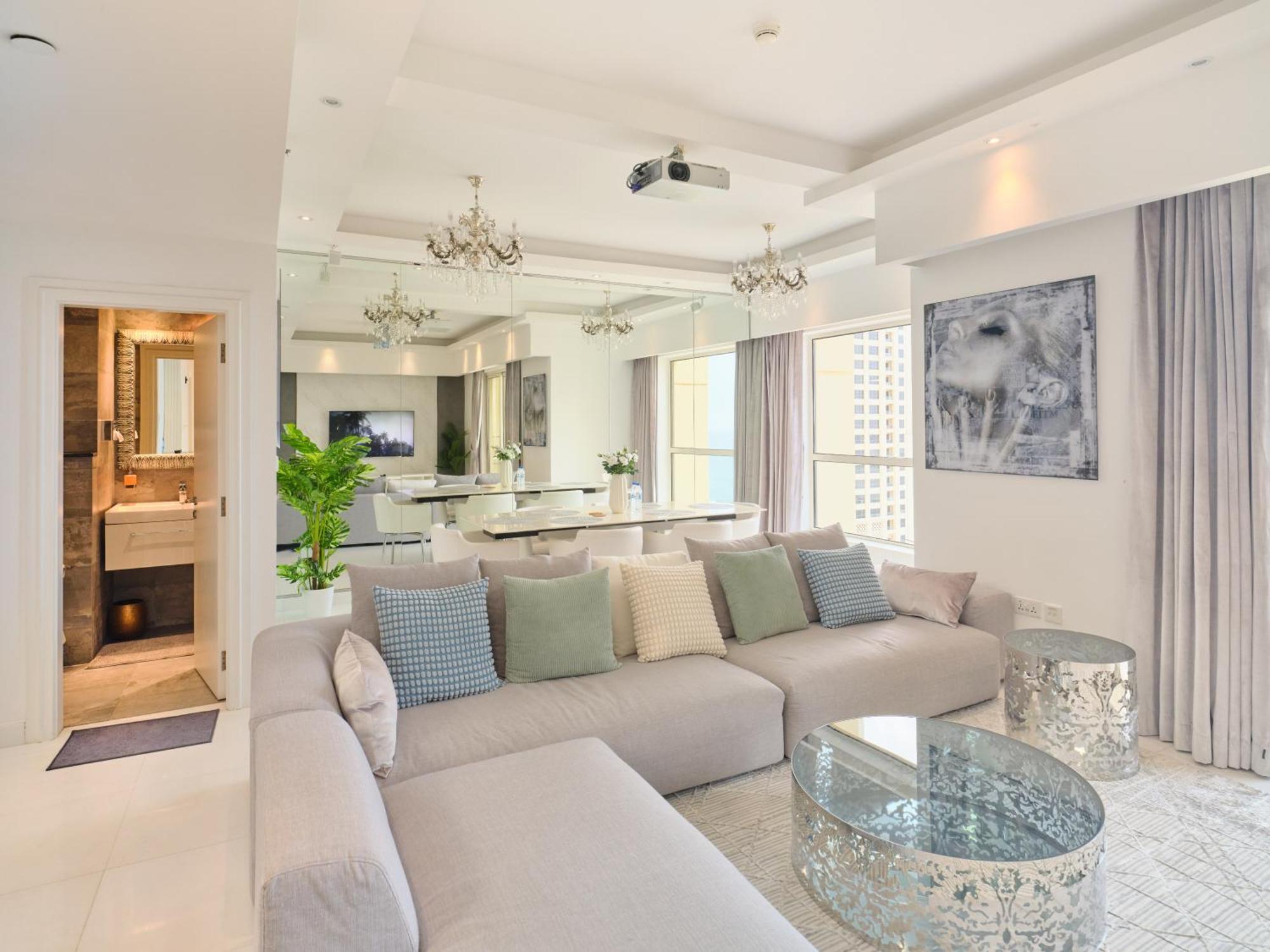 Jbr Beachfront Luxe Sea Facing