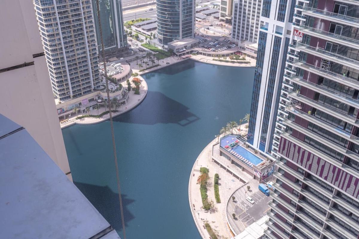 Comfy 1-bedroom Perfect For 4 In Jlt Dubaï