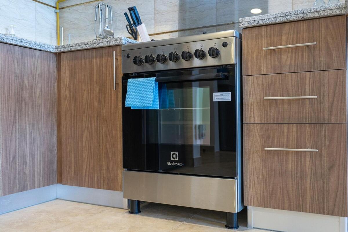Comfy 1-bedroom Perfect For 4 In Jlt *