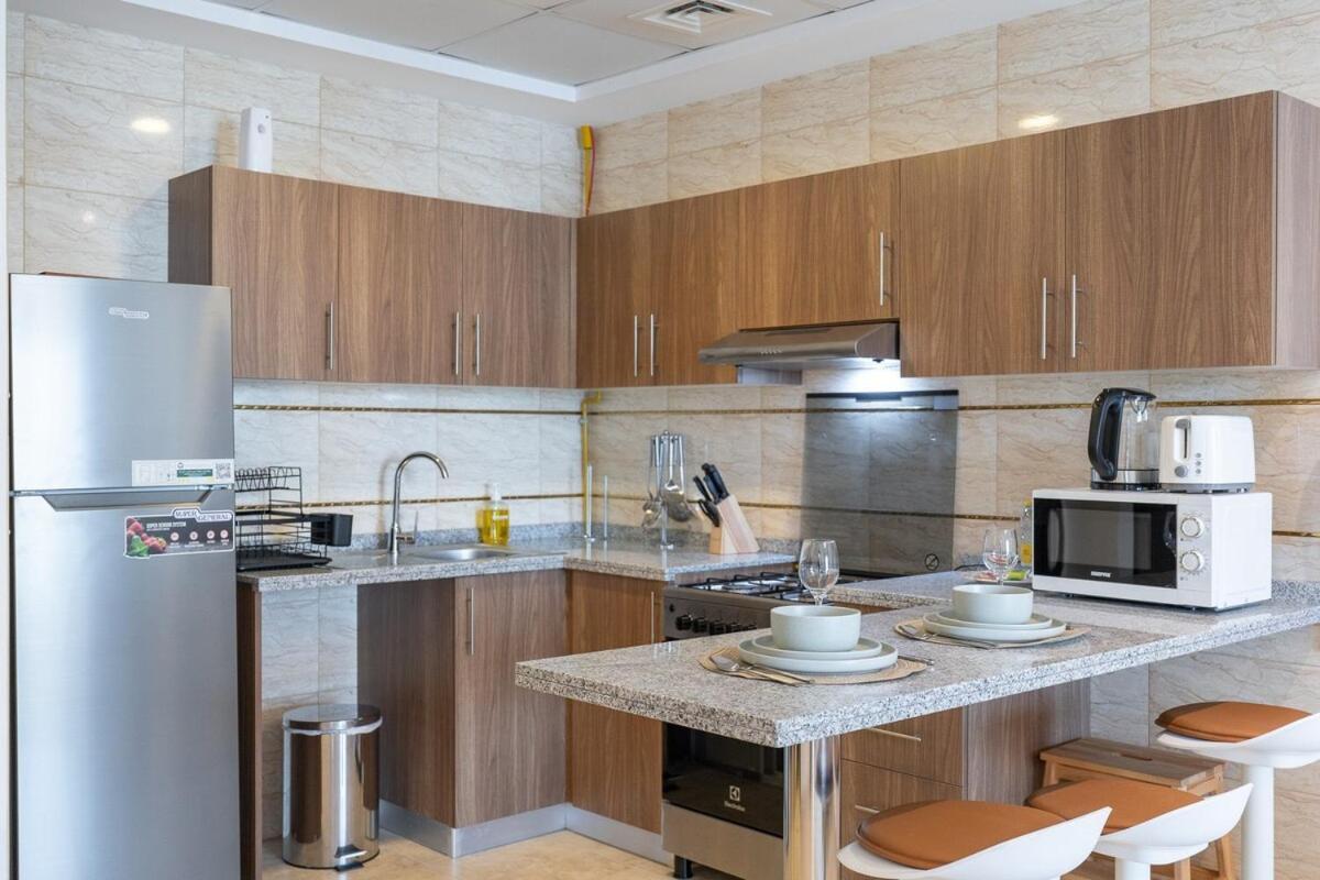 Comfy 1-bedroom Perfect For 4 In Jlt Dubaï