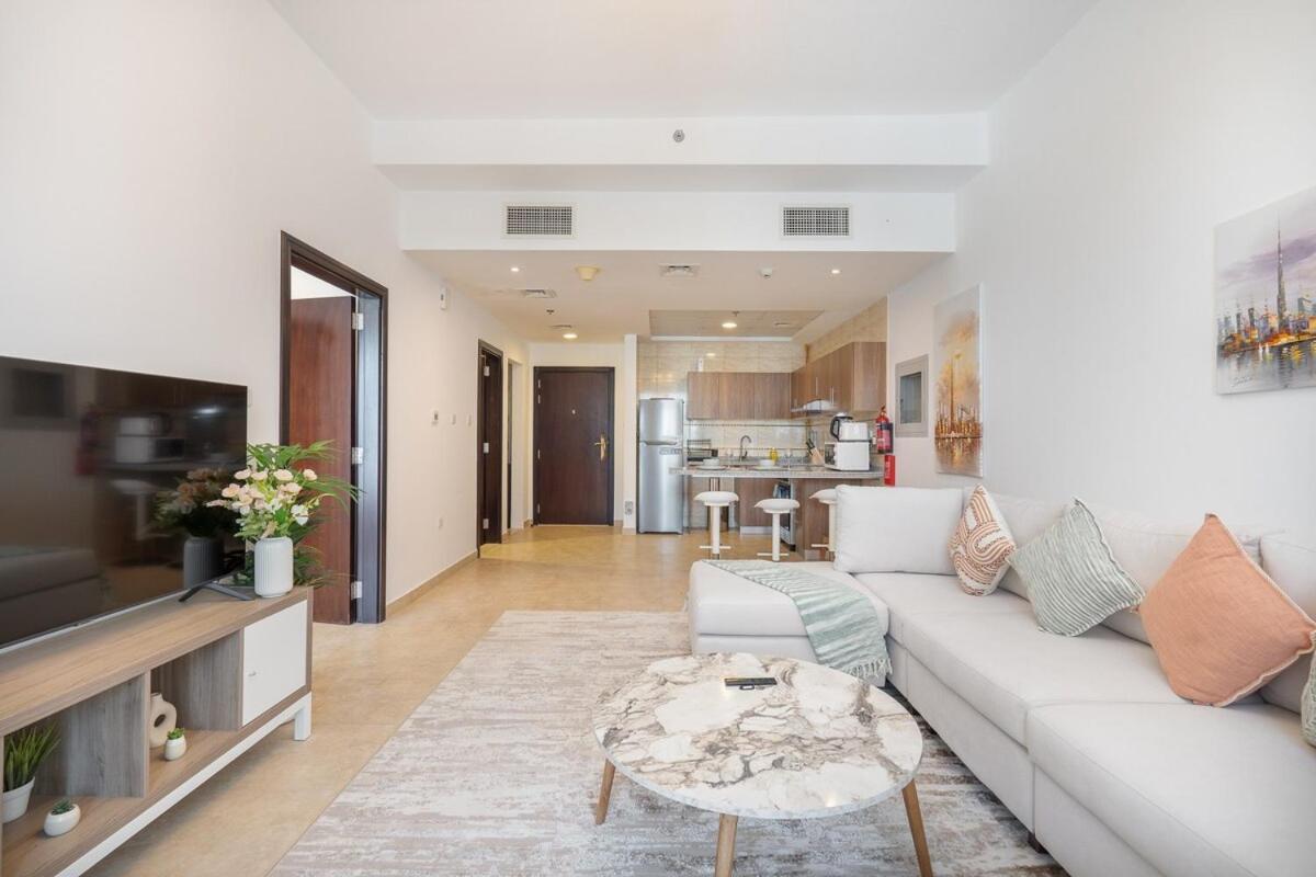 Comfy 1-bedroom Perfect For 4 In Jlt *