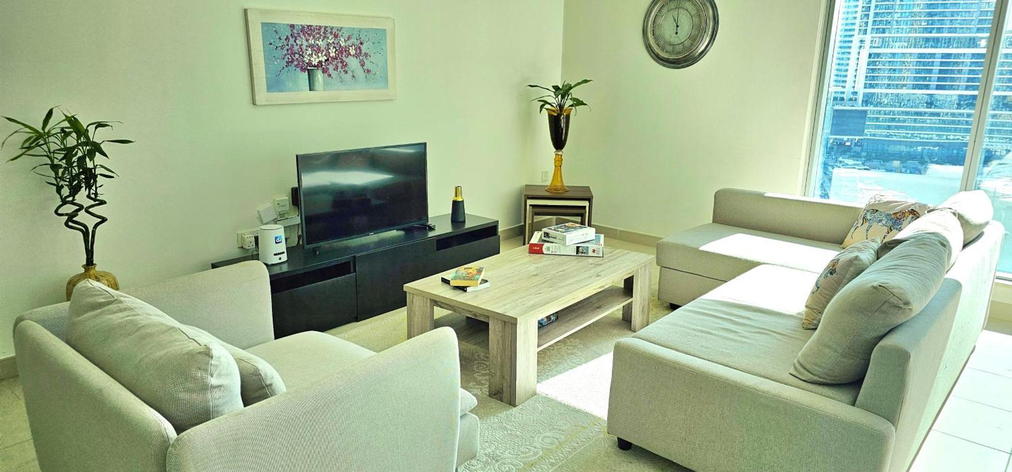 Luxurious Large 2br With Marina And Sea Views Apartamento