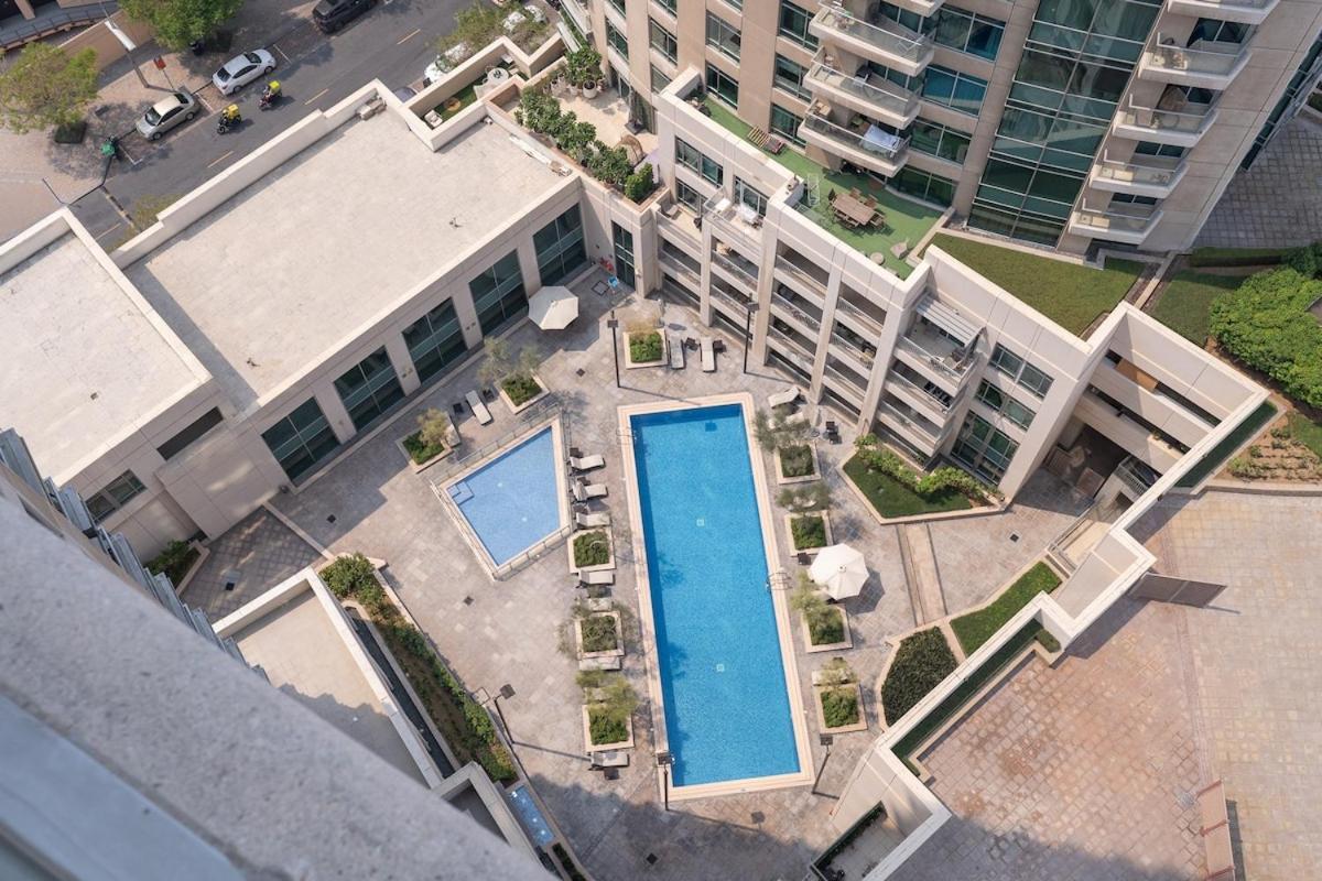 Apartamento Elegant 2-bedroom With Balcony At Burj Views In Downtown Dubái