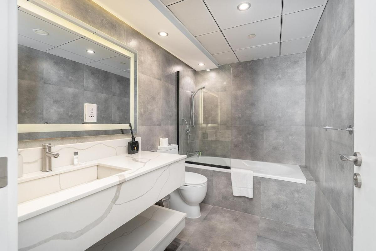 Elegant 2-bedroom With Balcony At Burj Views In Downtown Apartamento