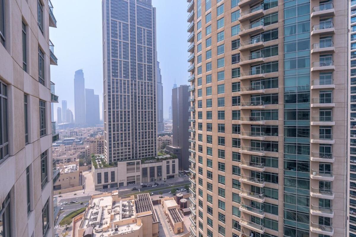 Elegant 2-bedroom With Balcony At Burj Views In Downtown Apartamento Dubái
