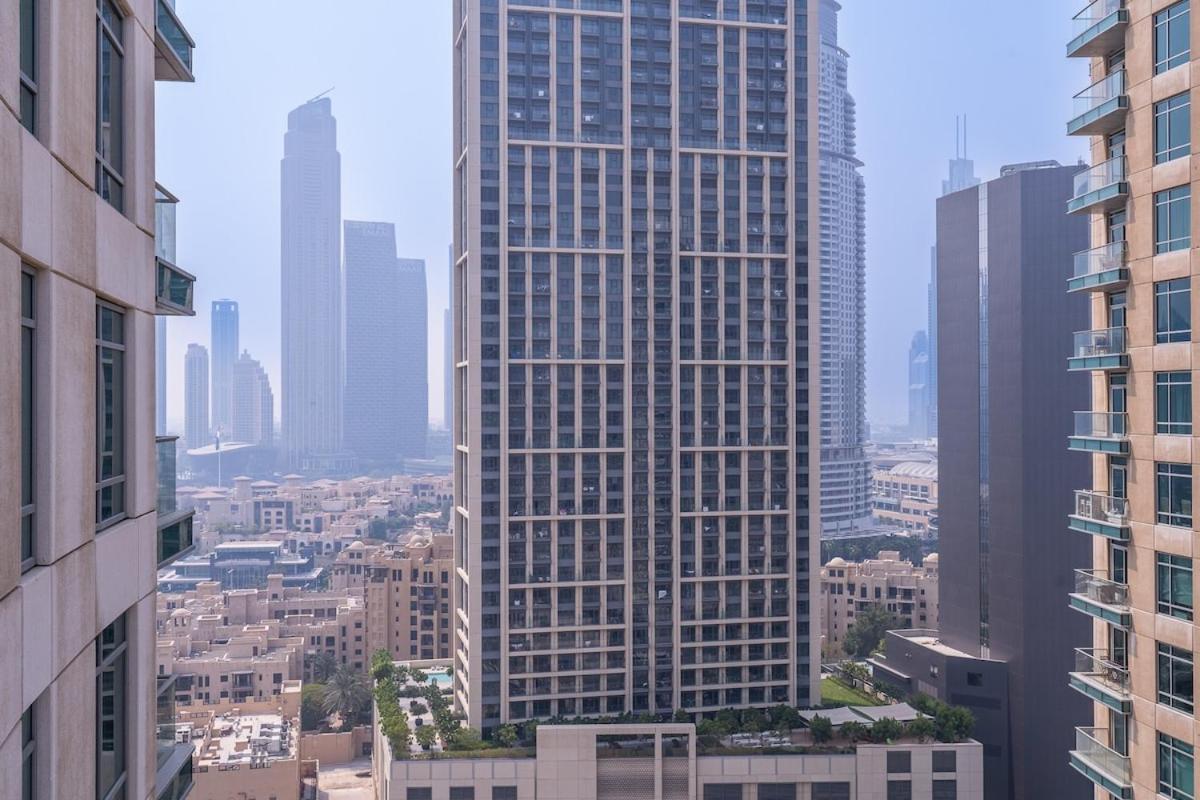Apartamento Elegant 2-bedroom With Balcony At Burj Views In Downtown Dubái