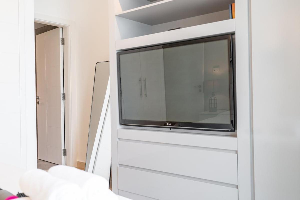 Apartamento Elegant 2-bedroom With Balcony At Burj Views In Downtown *