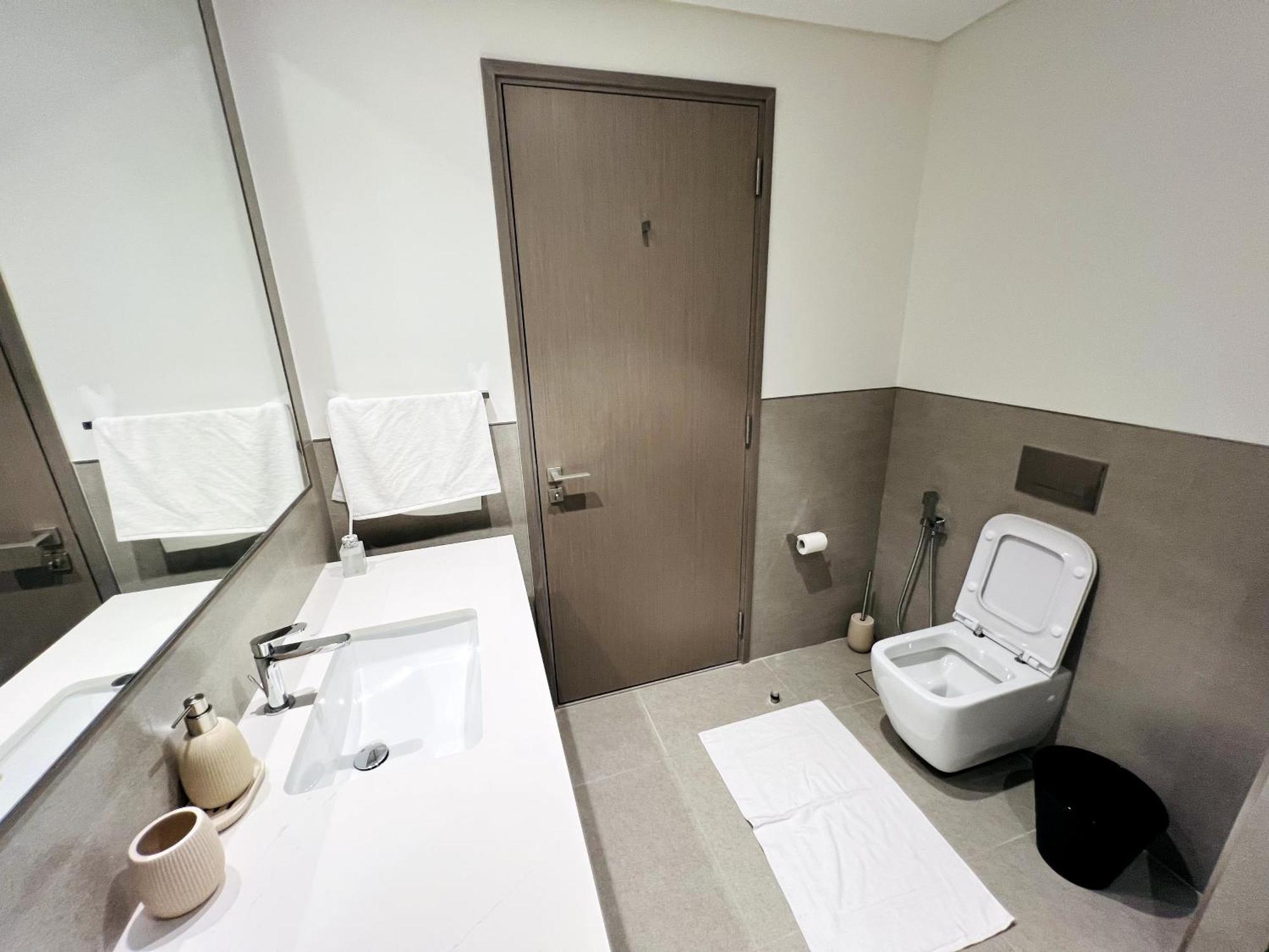 Cozy 2br Burj Khalifa & Fountain Views