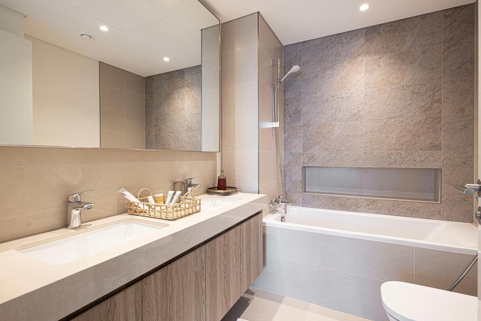 Full Burj View & Direct Access To Mall Appartement
