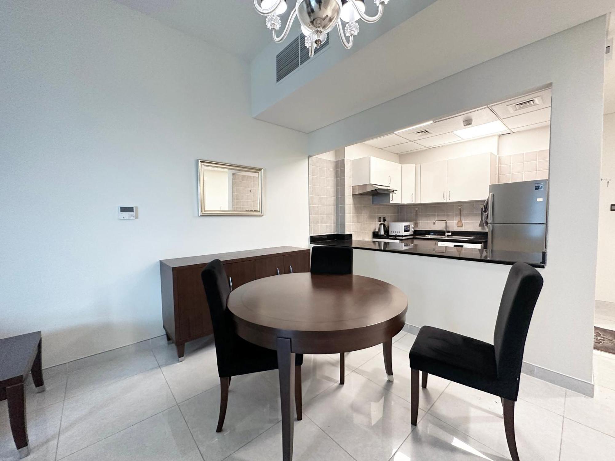 Apartamento Stunning 1-bedroom In The Polo Residence, Meydan Dubai