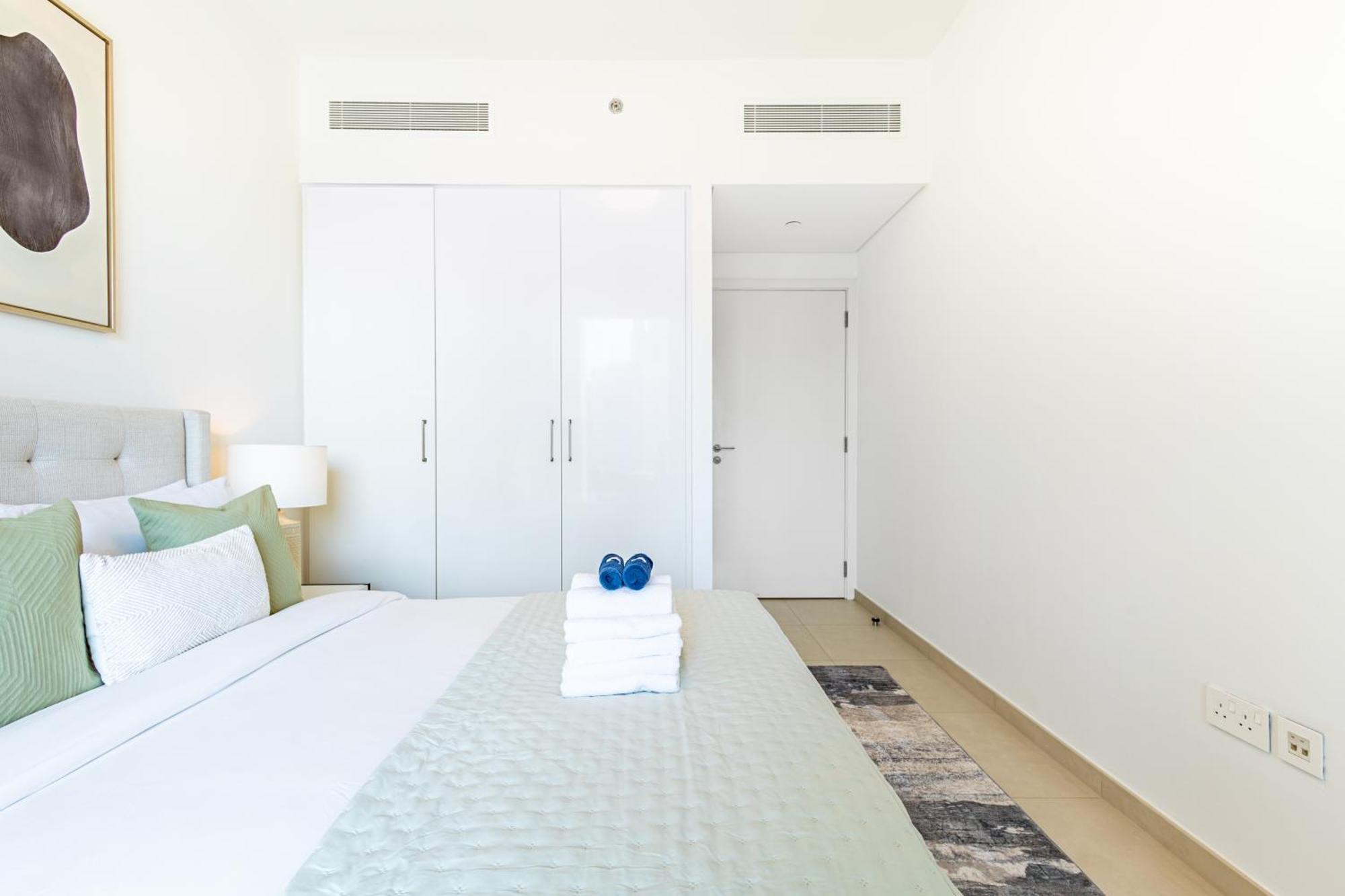 Apartment Premium 3br L Office With Burj Khalifa & Fountain Views Dubai