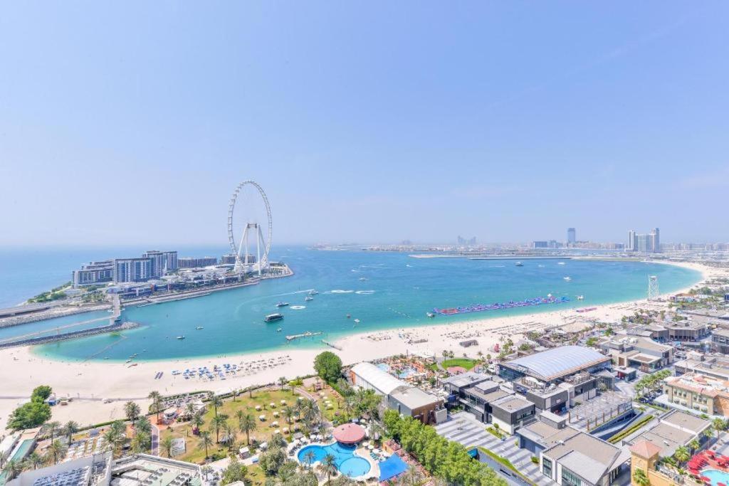 Spacious 4 Bedroom In Jbr, 5-min Walk To The Beach, Marina Views * Dubái