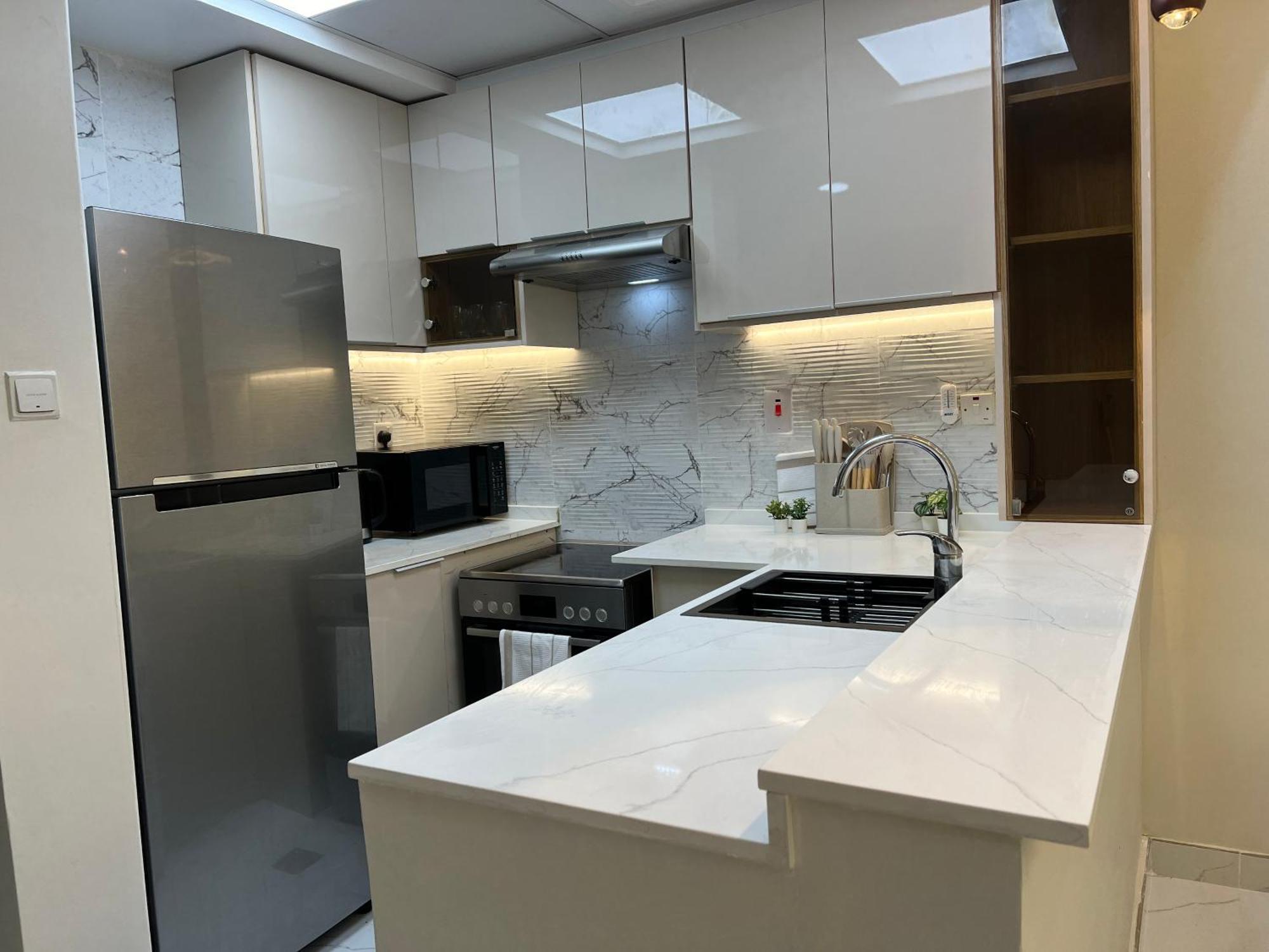 Stylish 1 Bedroom Canal View, Near And Metro Station Lejlighed Dubai