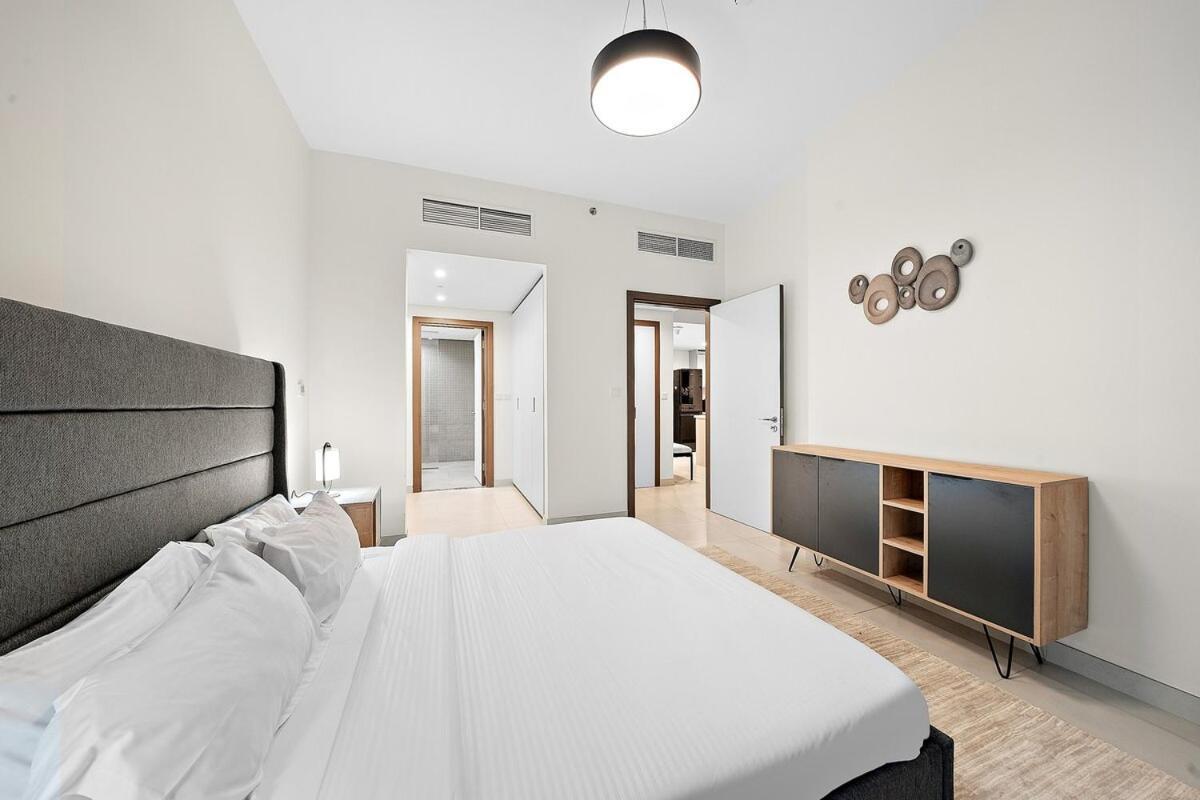 First Class 2br Panoramic Views Of Frame Apartment Dubai