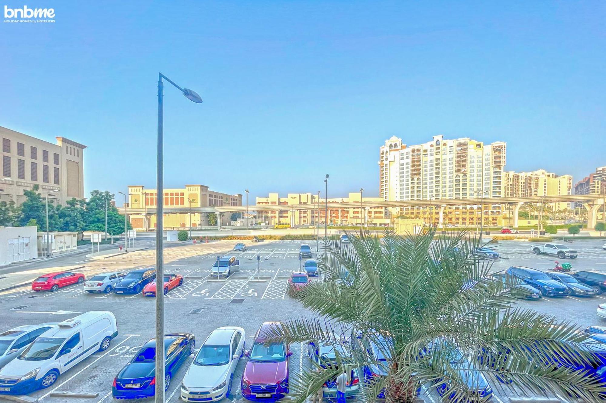 Bnbmehomes - Palm Views Lägenhet *