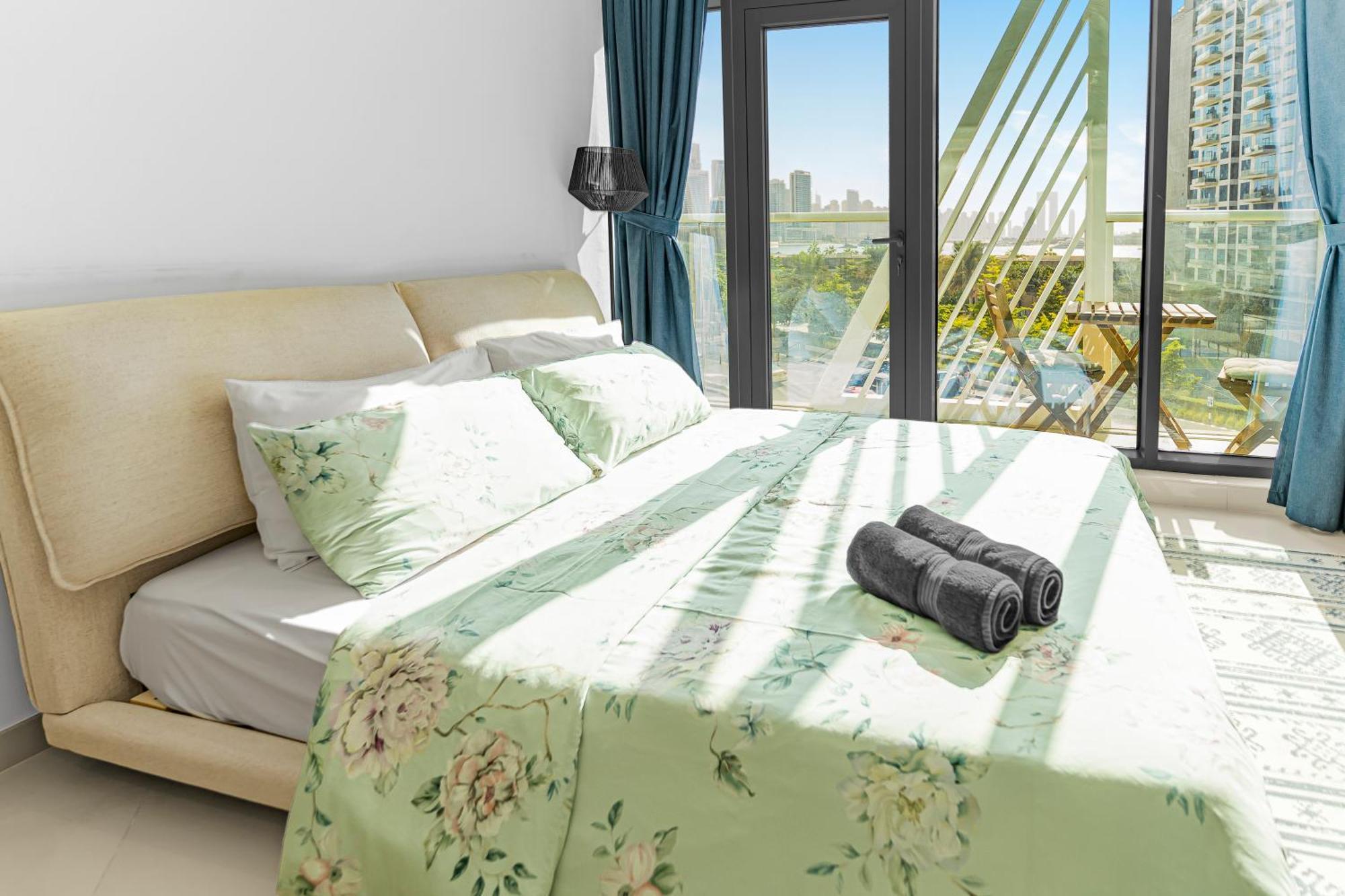 Cozy Sea & Marina View With Rooftop Pool & Private In Palm Jumeirah, Steps To Nakheel Mall Appartement Dubaï