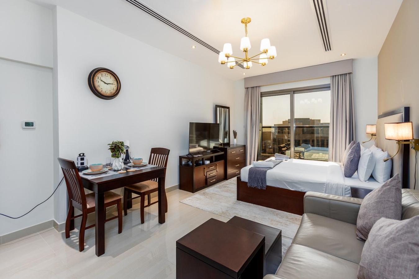 Serene In Elite Downtown - Allsopp & Allsopp