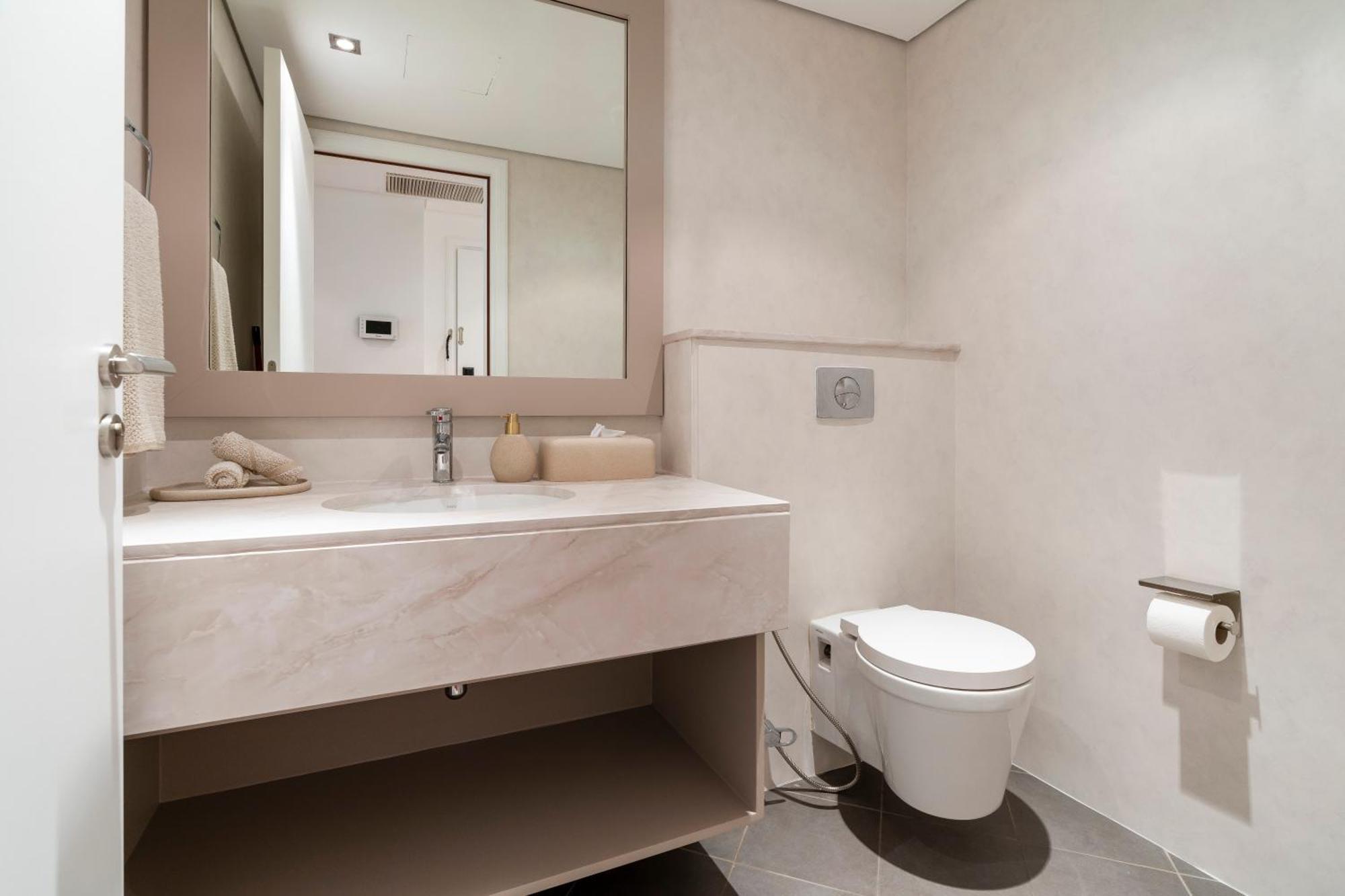Cozy, Full Sea View, Private Beach, In 5 Stars At The Palm Apartment