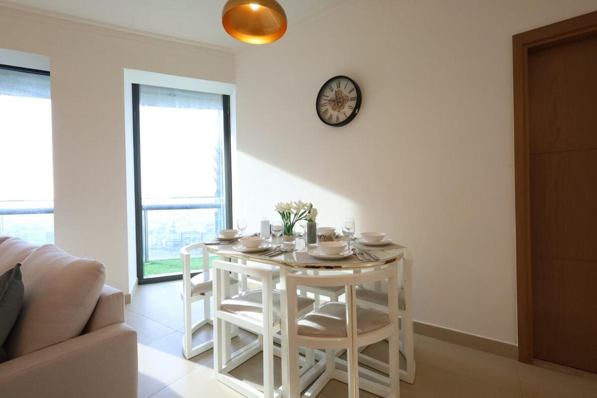 Lux 2 Bed In Downtown W Mall Access *