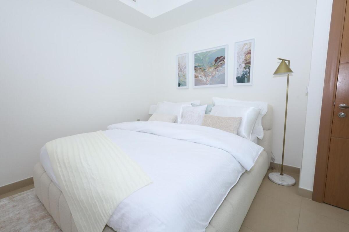 Lux 2 Bed In Downtown W Mall Access