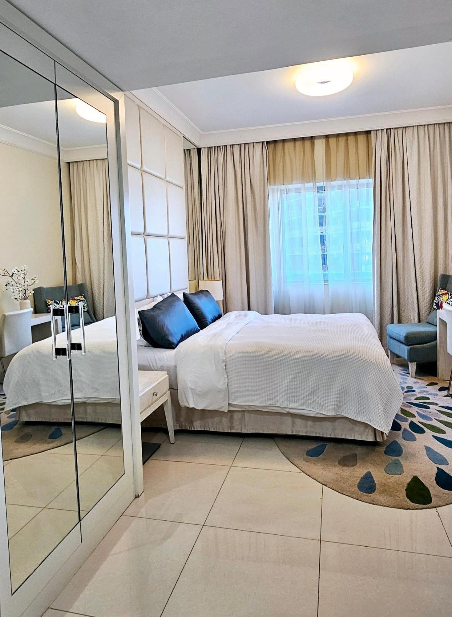 Superb 1 Bedroom Next To Burj Khalifa And Mall Dubaï